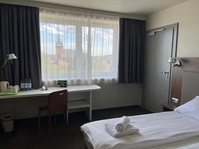 Photo of the whole room, Bed in B&B Hotel Nowy Targ Centrum