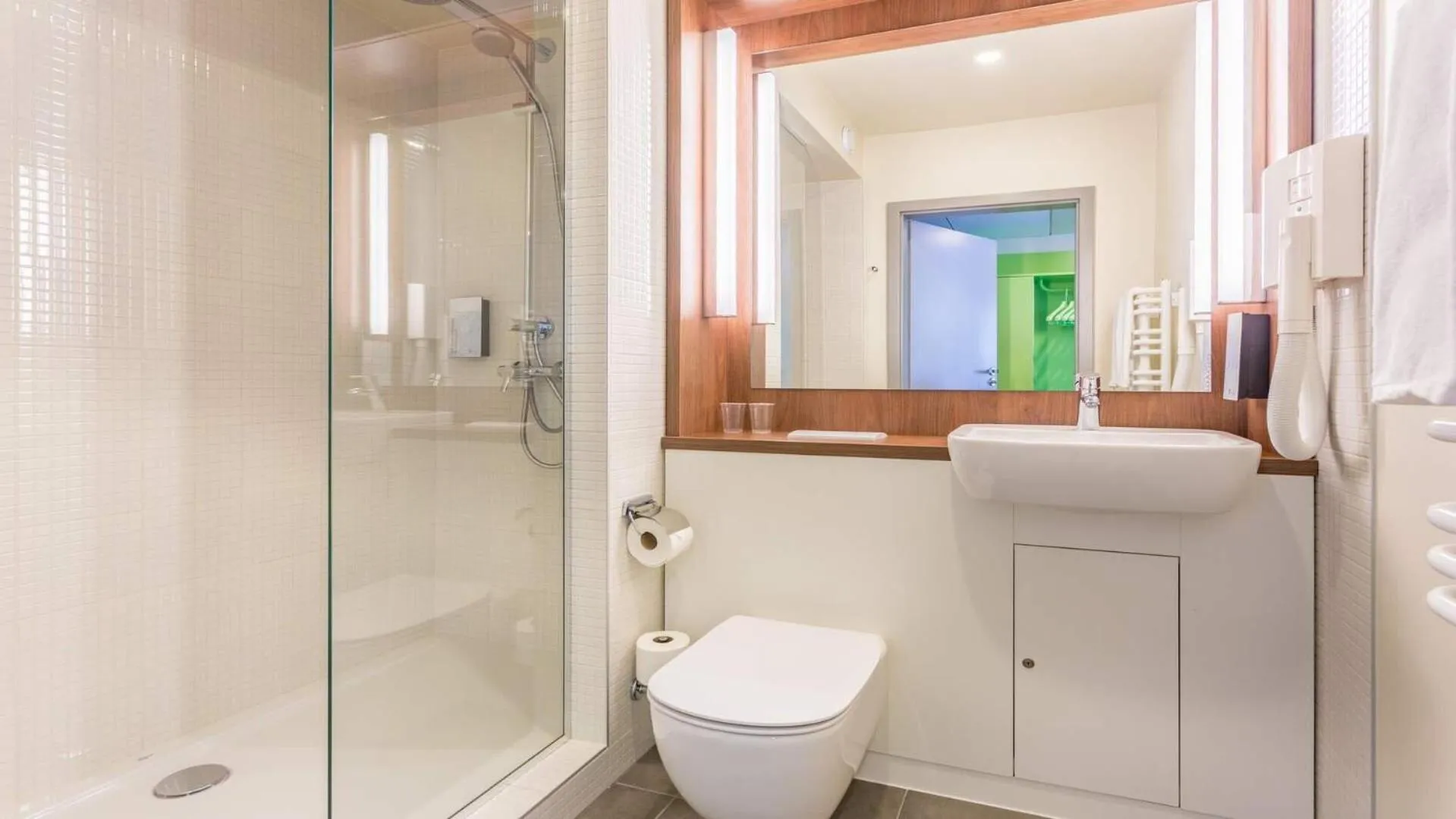 Photo of the whole room in B&B Hotel Nowy Targ Centrum