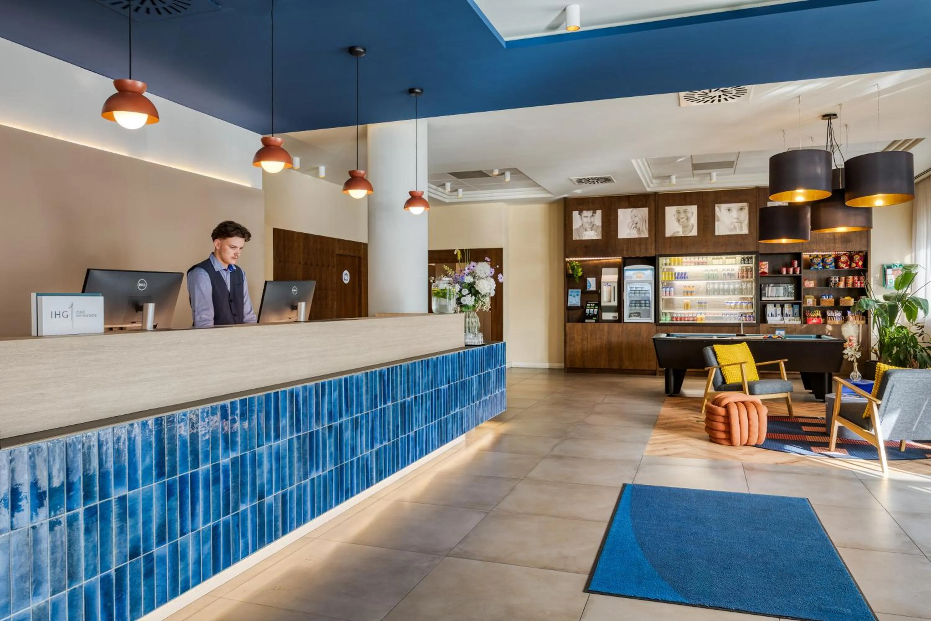 Lobby or reception in Holiday Inn Express Antwerpen City North by IHG