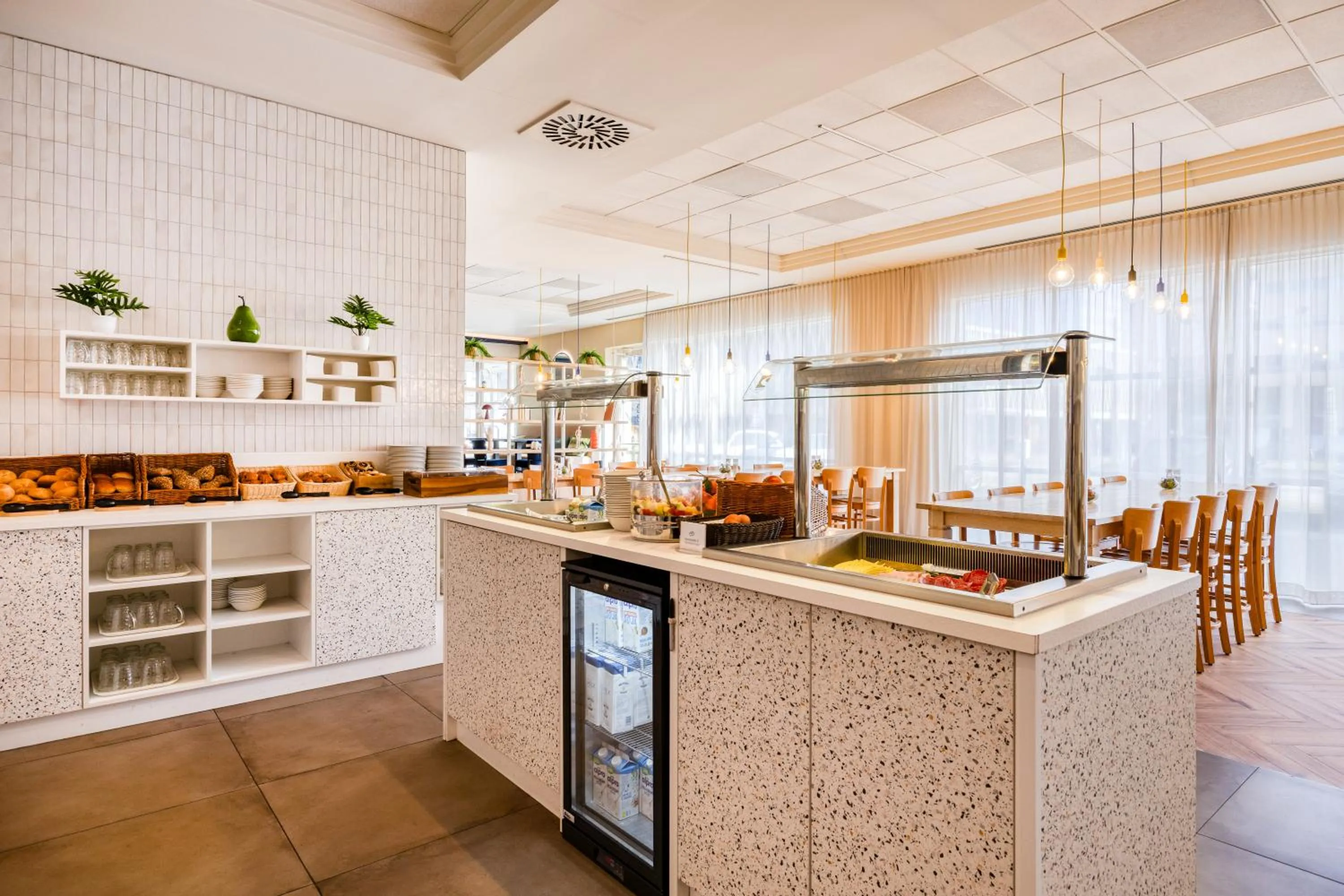 Breakfast in Holiday Inn Express Antwerpen City North by IHG