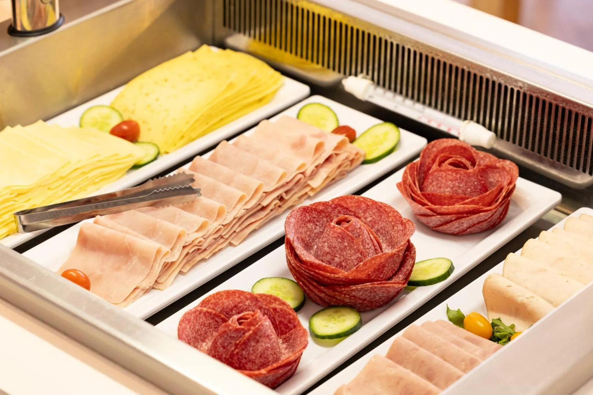 Restaurant/places to eat in Holiday Inn Express Antwerpen City North by IHG