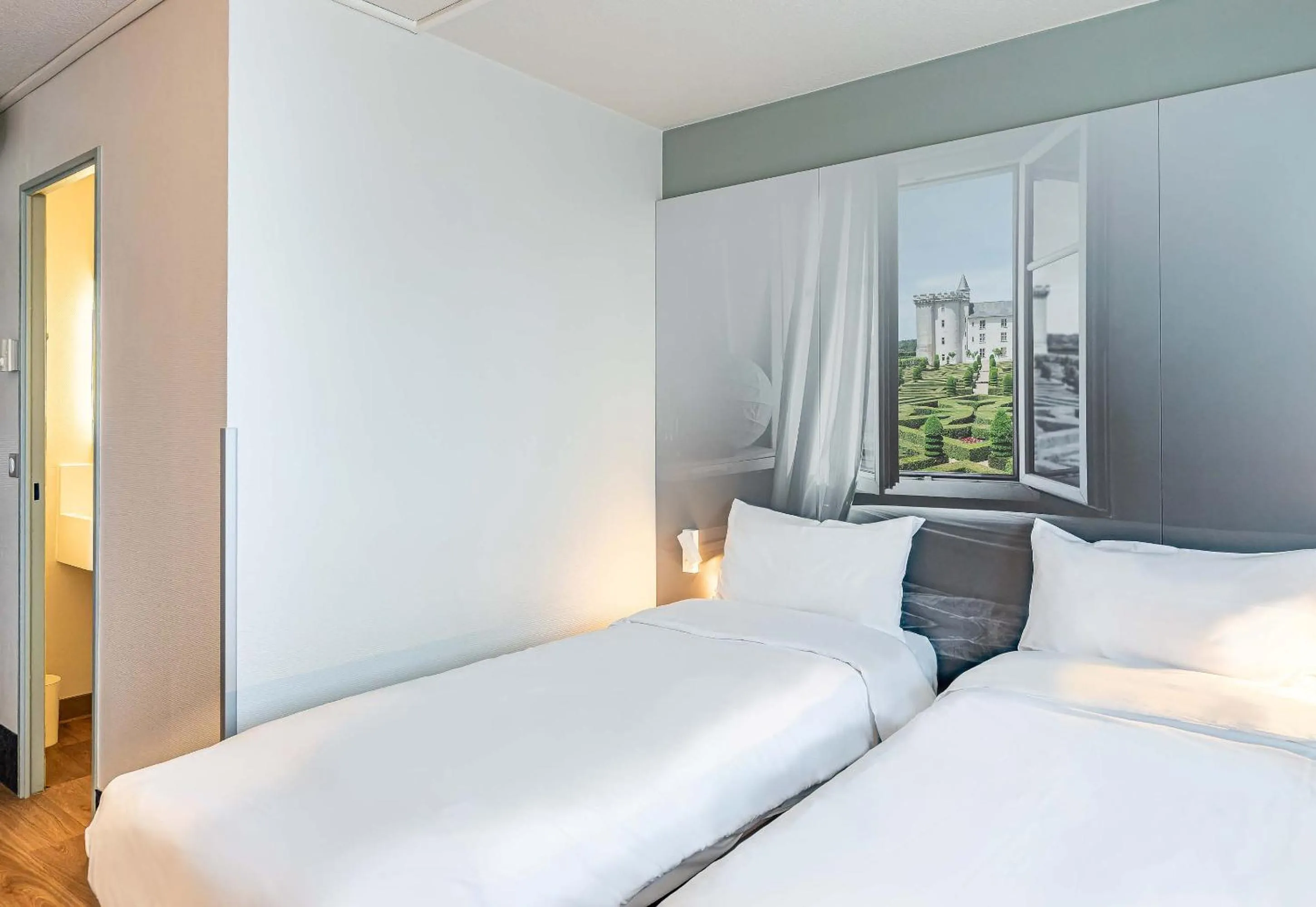 Bedroom, Bed in B&B HOTEL Tours Parc Expo St-Avertin