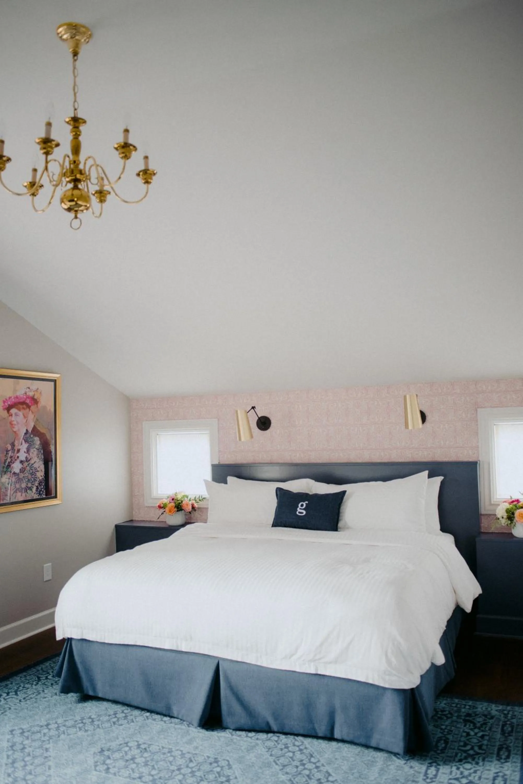 Bed in The Germantown Inn