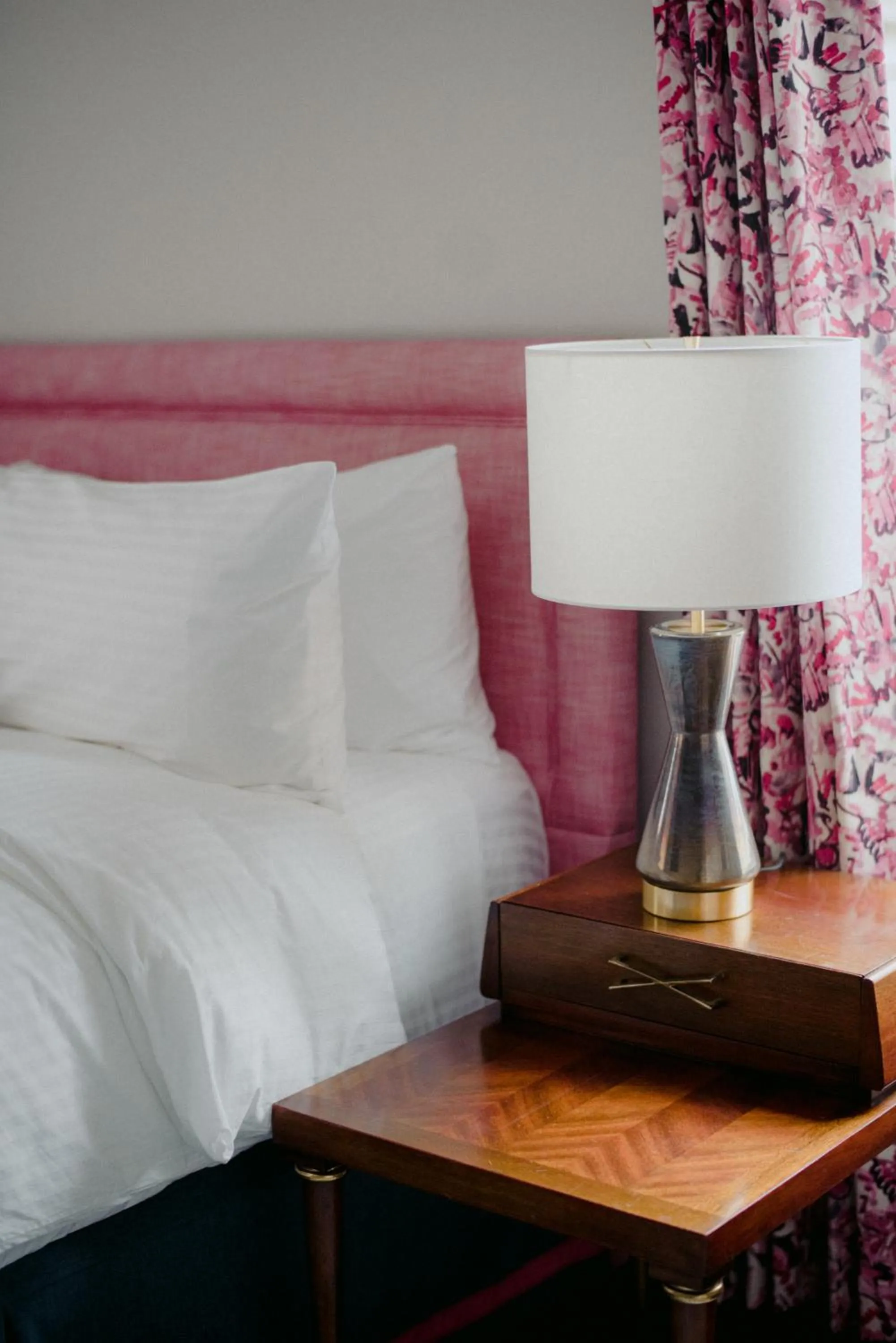 Bed in The Germantown Inn