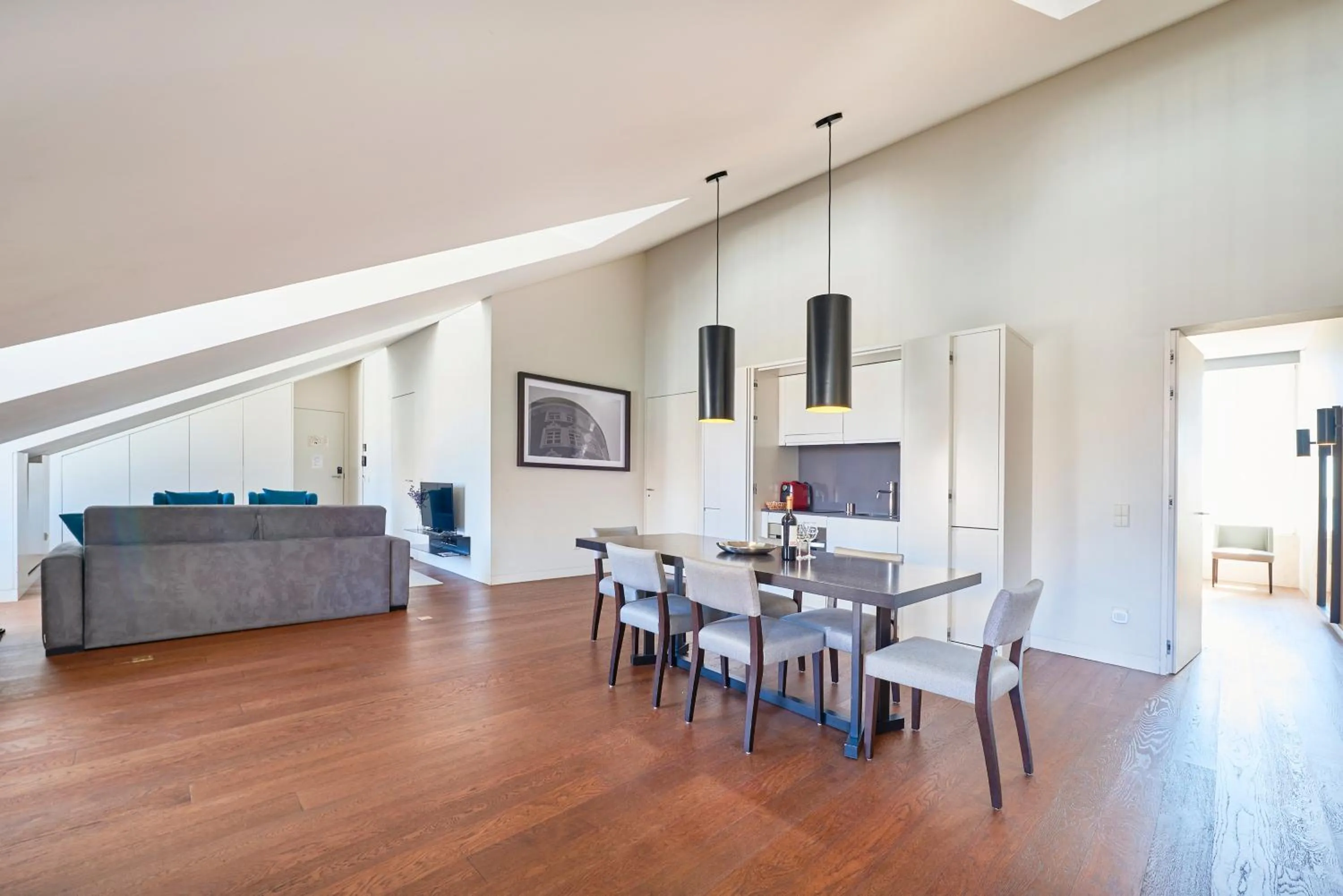 Dining area in Lisbon Five Stars Apartments 8 Building