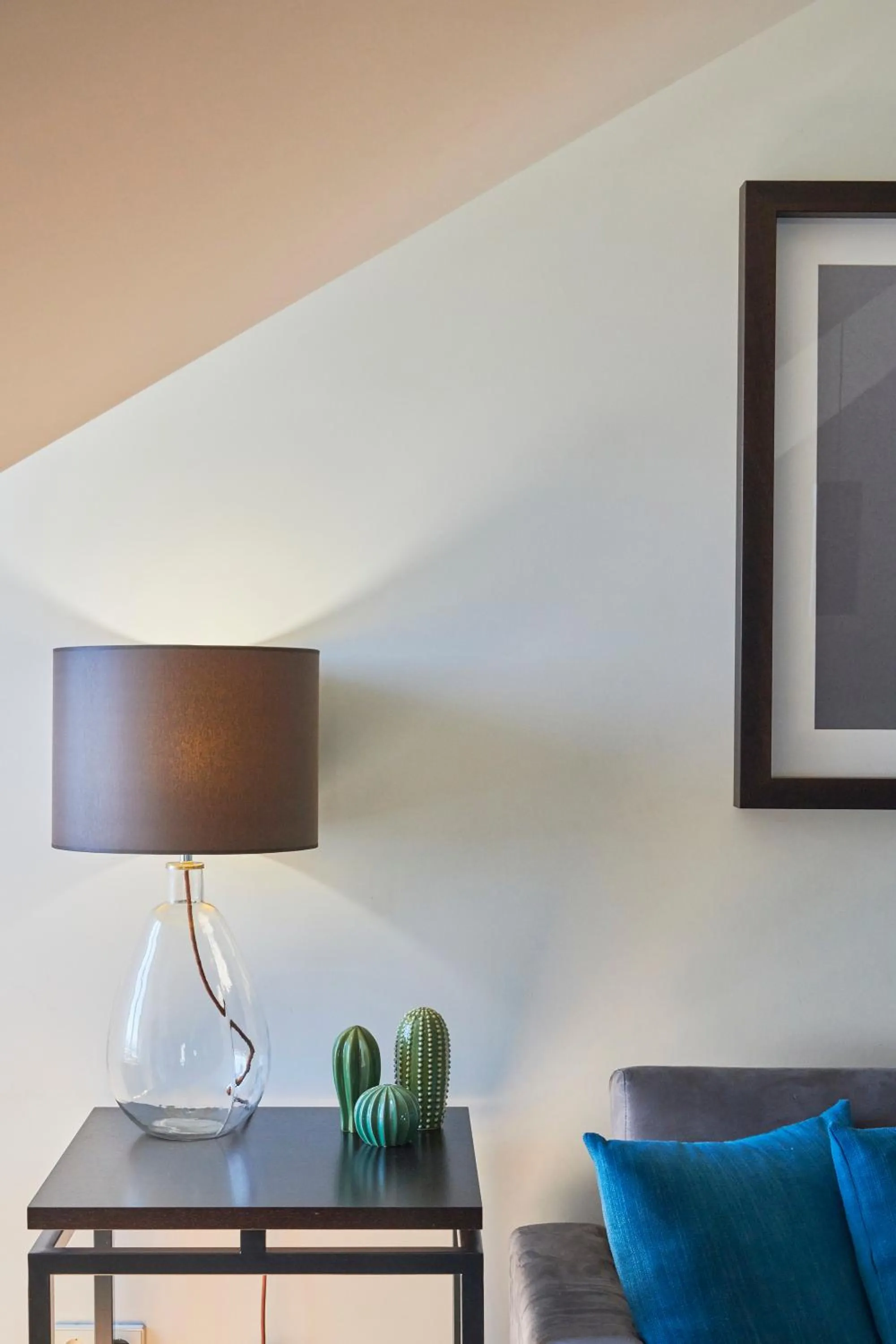 TV and multimedia in Lisbon Five Stars Apartments 8 Building