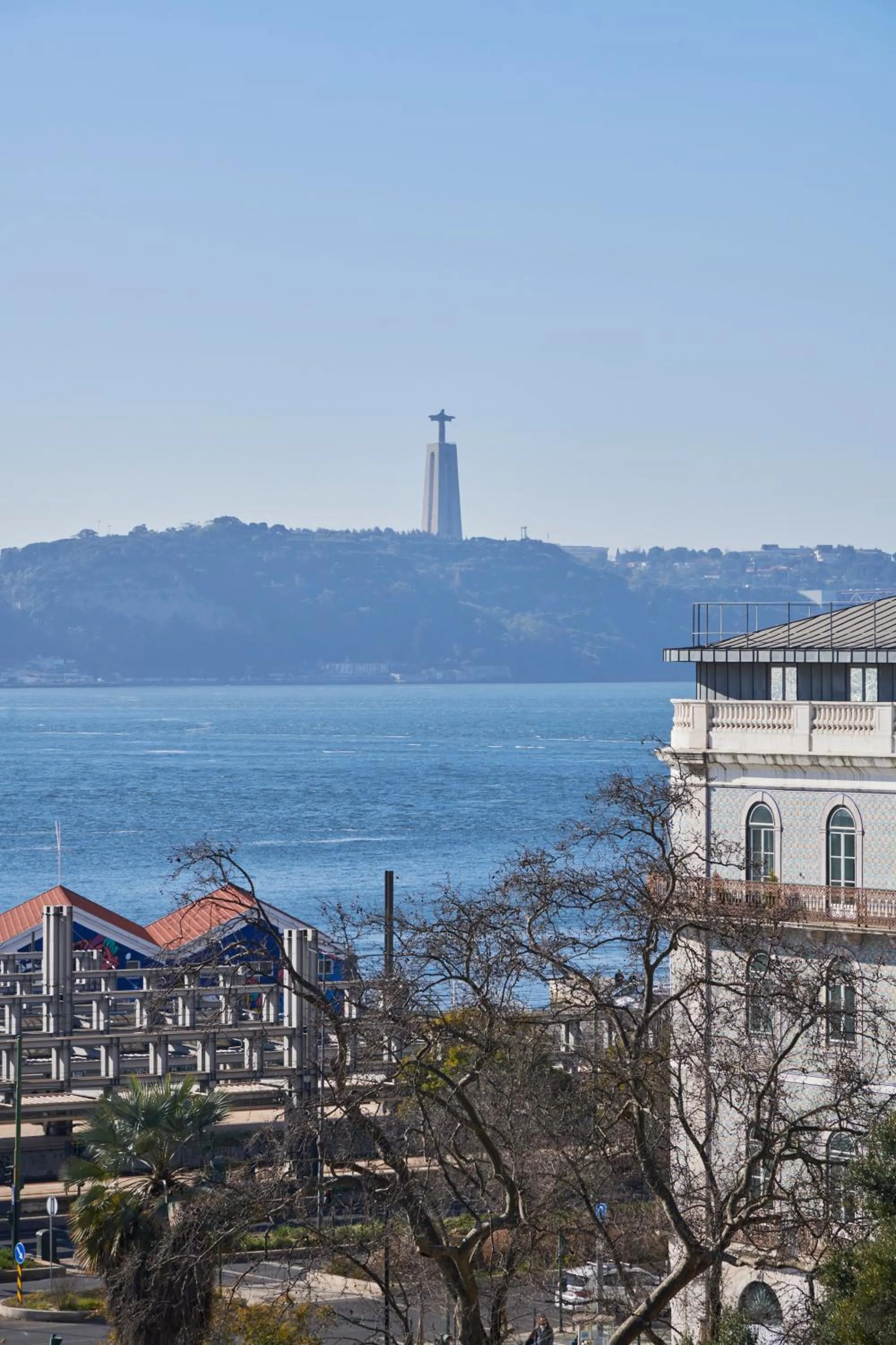 City view in Lisbon Five Stars Apartments 8 Building