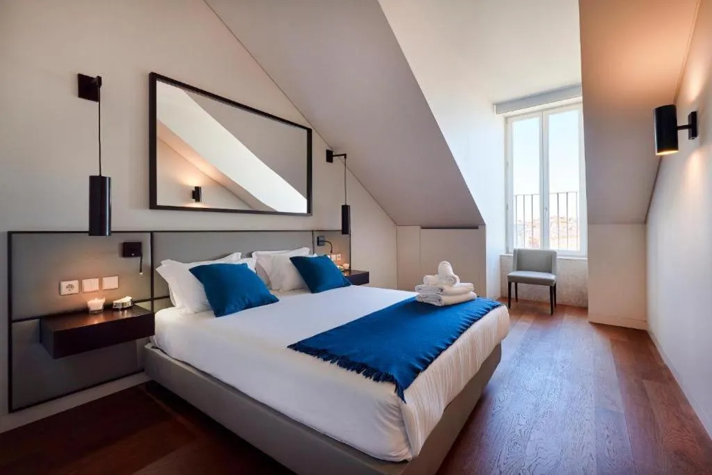 Bedroom, Bed in Lisbon Five Stars Apartments 8 Building