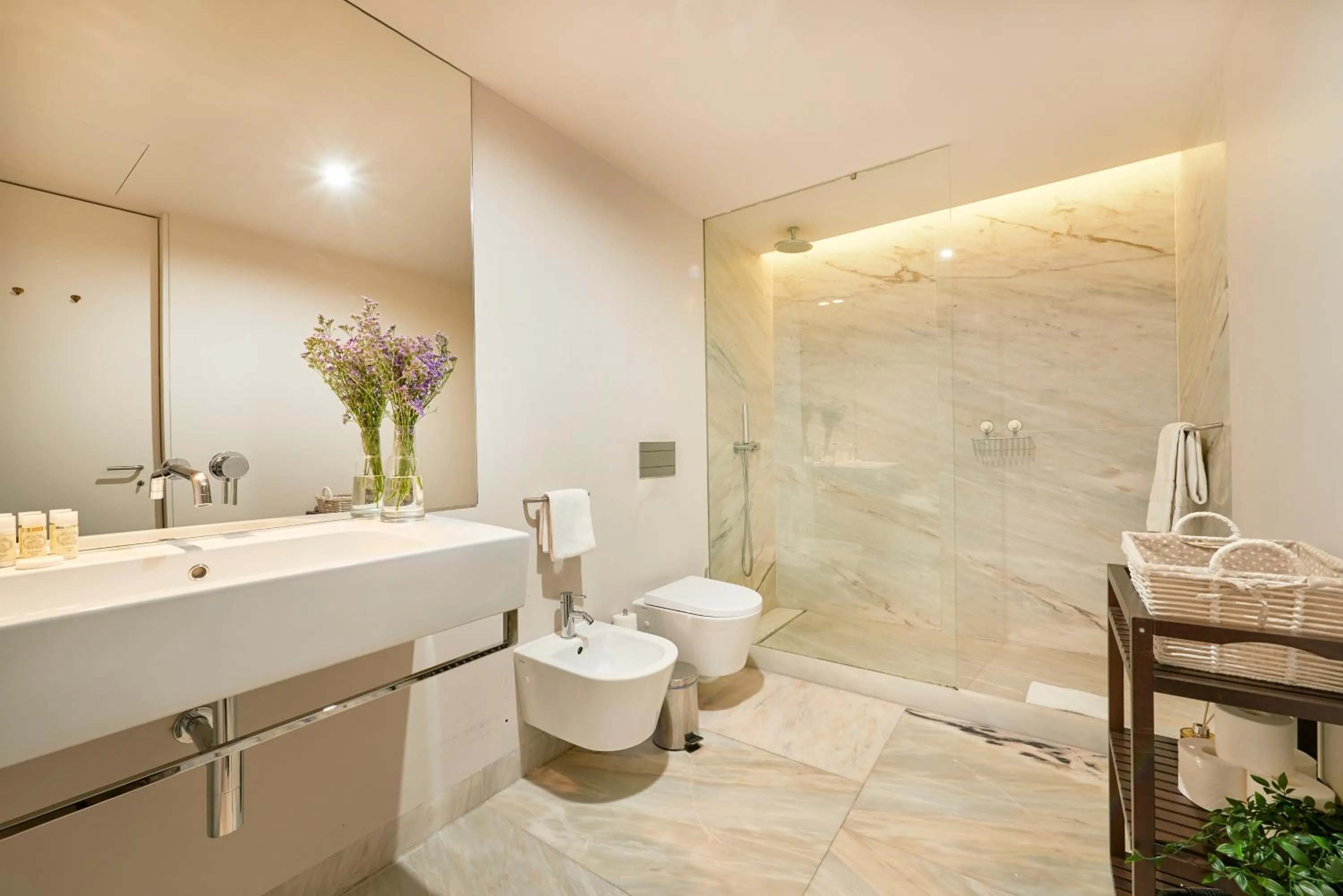 Bathroom in Lisbon Five Stars Apartments 8 Building