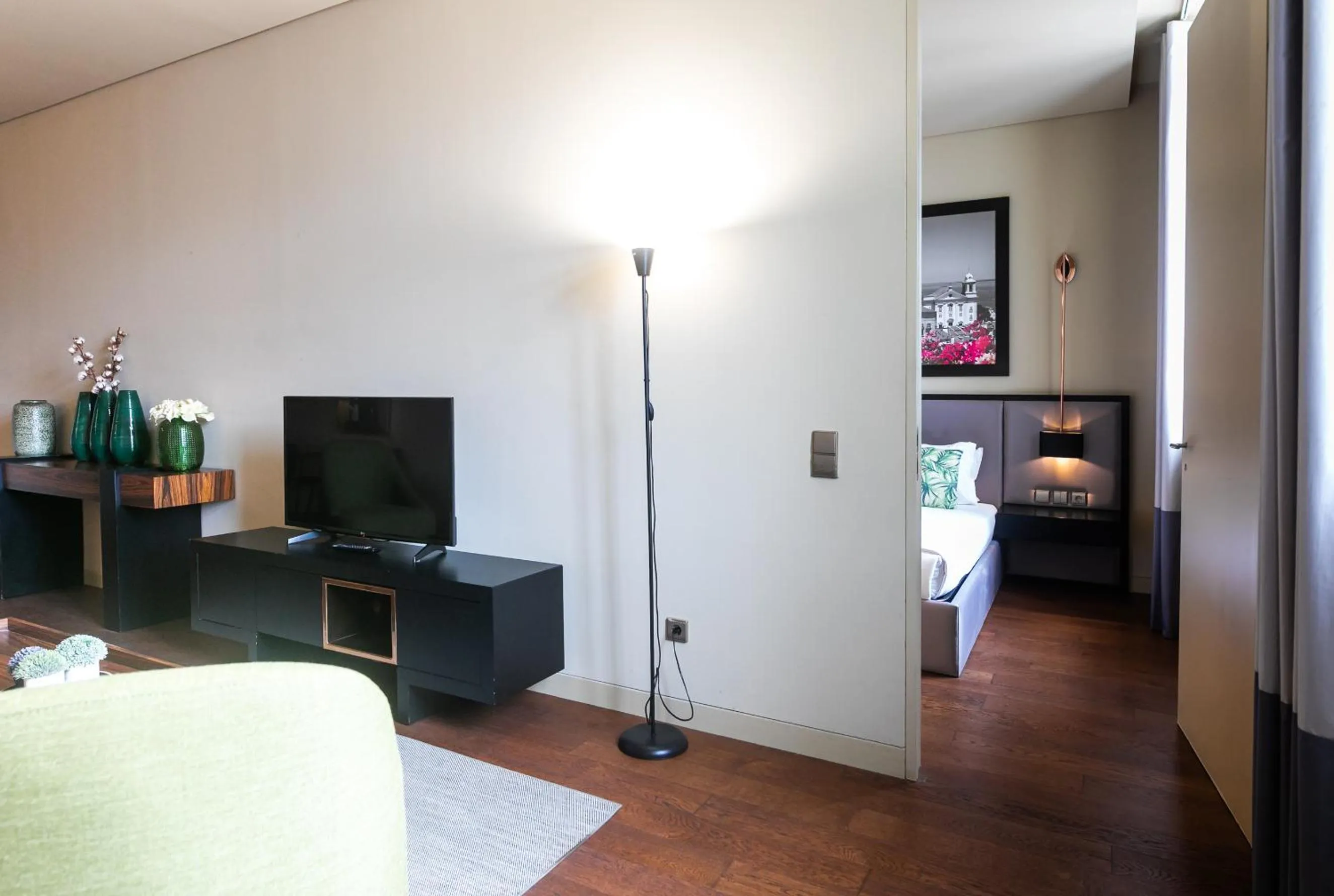 Bed in Lisbon Five Stars Apartments 8 Building