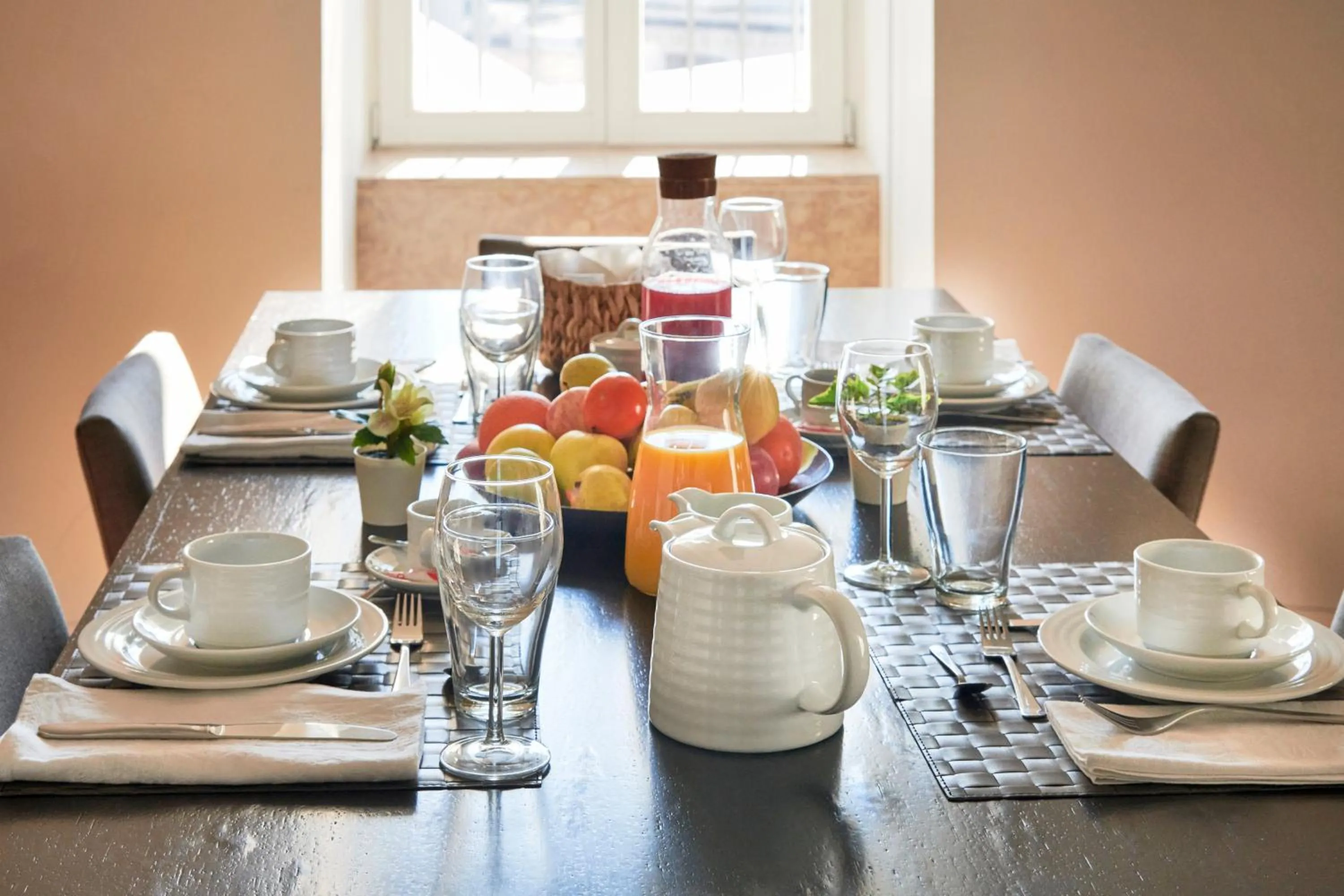 Breakfast in Lisbon Five Stars Apartments 8 Building