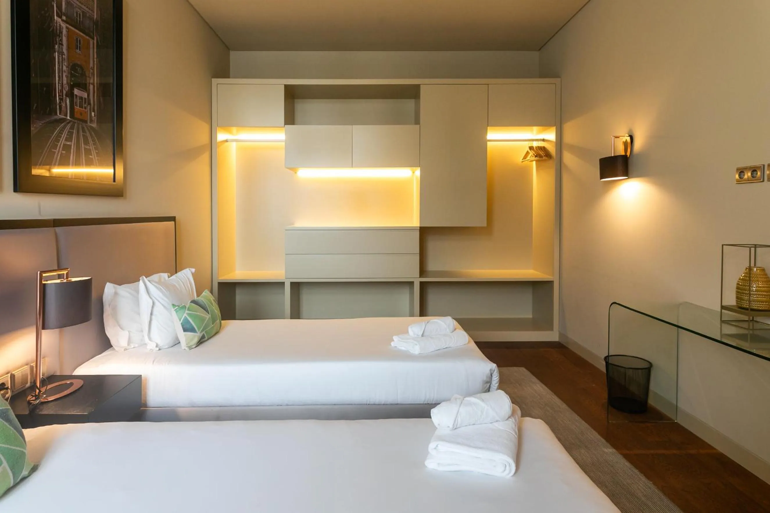 Bed in Lisbon Five Stars Apartments 8 Building