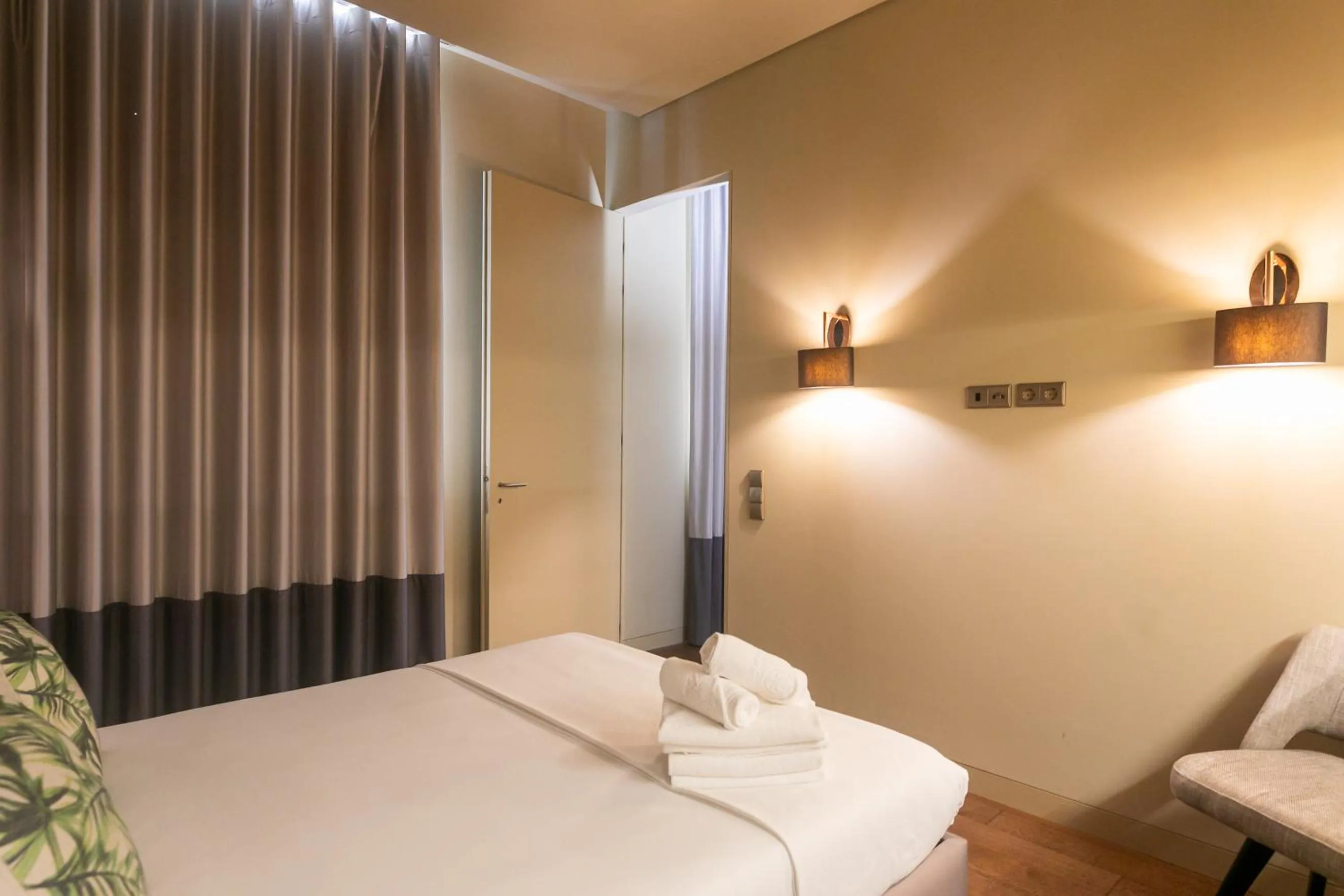 Bed in Lisbon Five Stars Apartments 8 Building