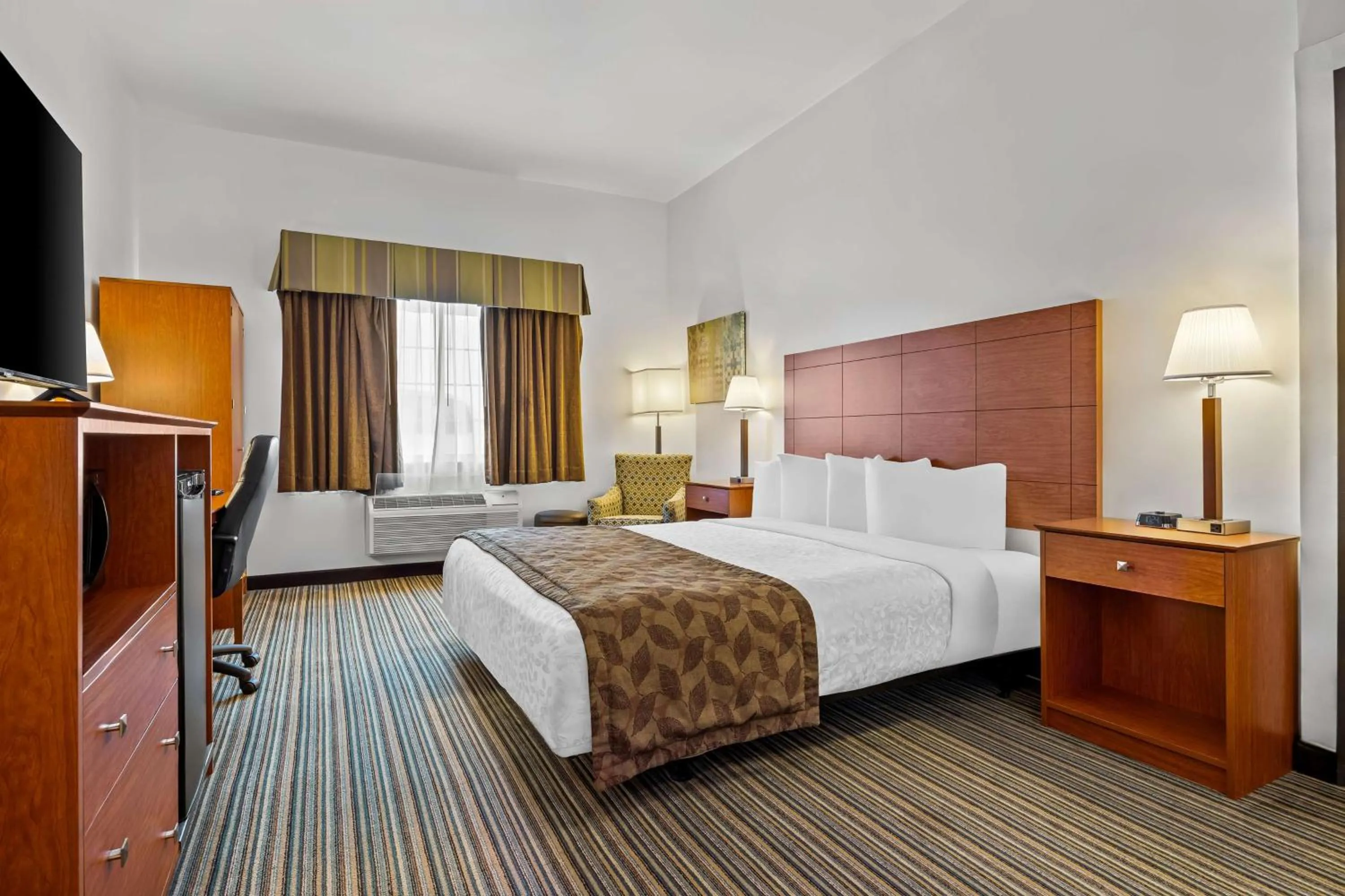 Bedroom, Bed in Best Western Liberty Inn