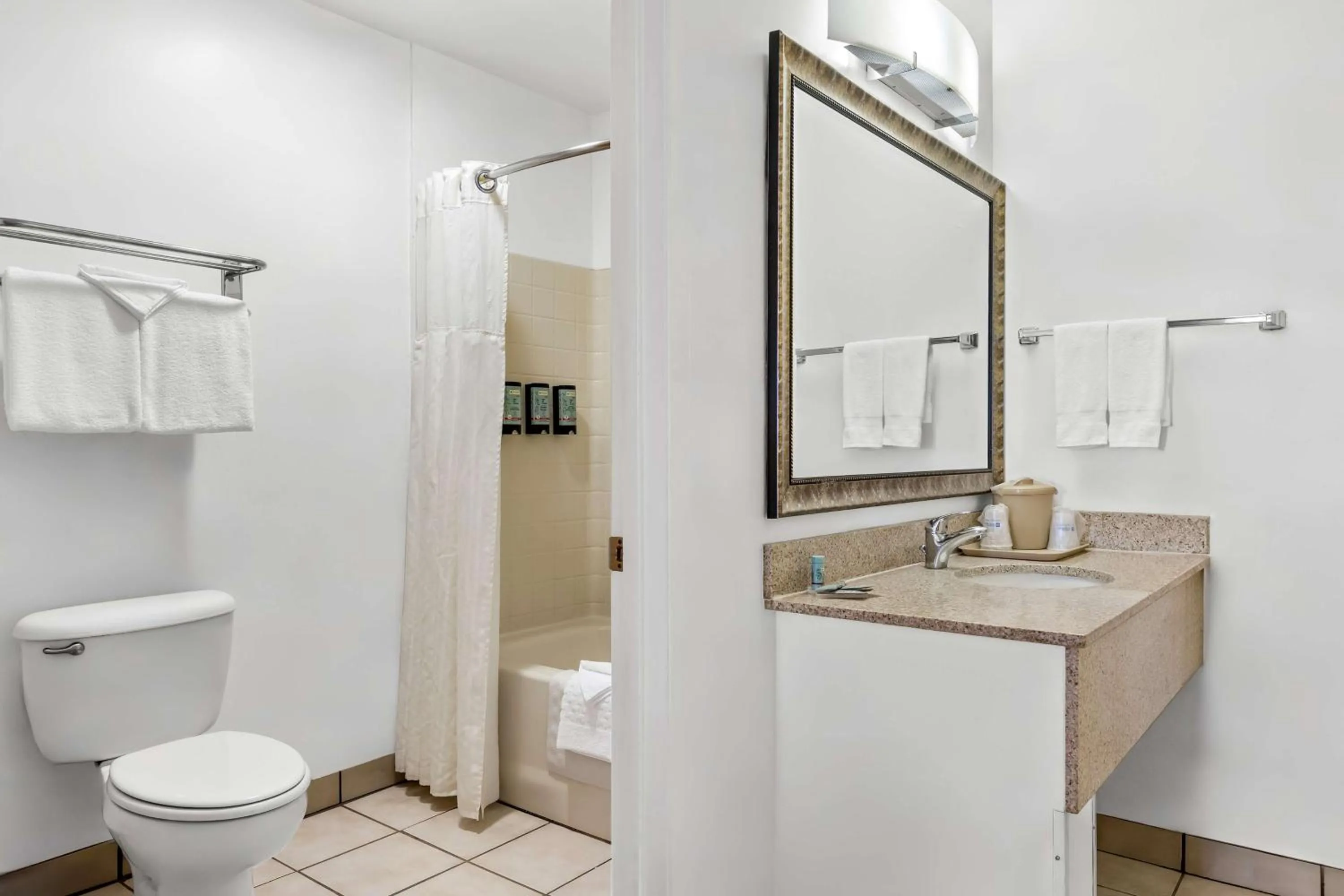 Bathroom in Best Western Liberty Inn