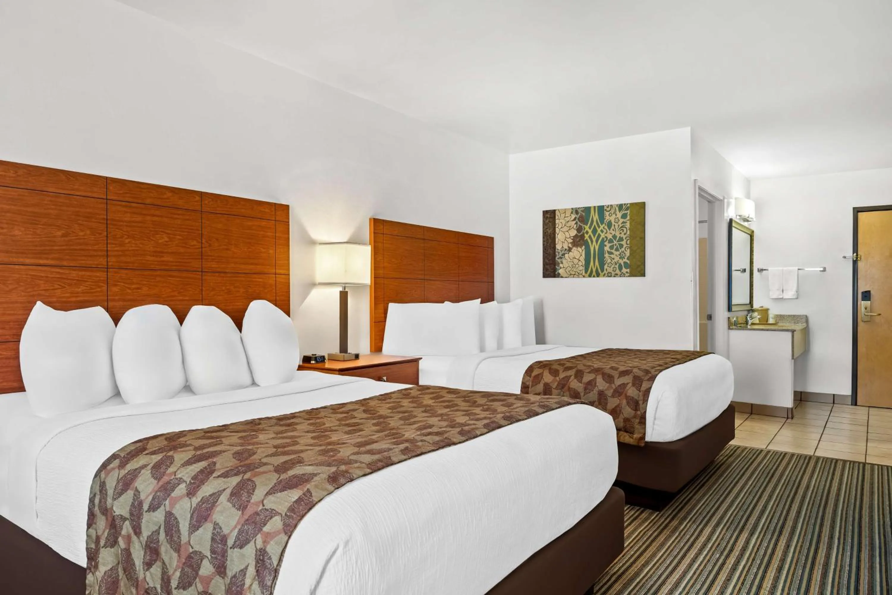 Bedroom, Bed in Best Western Liberty Inn