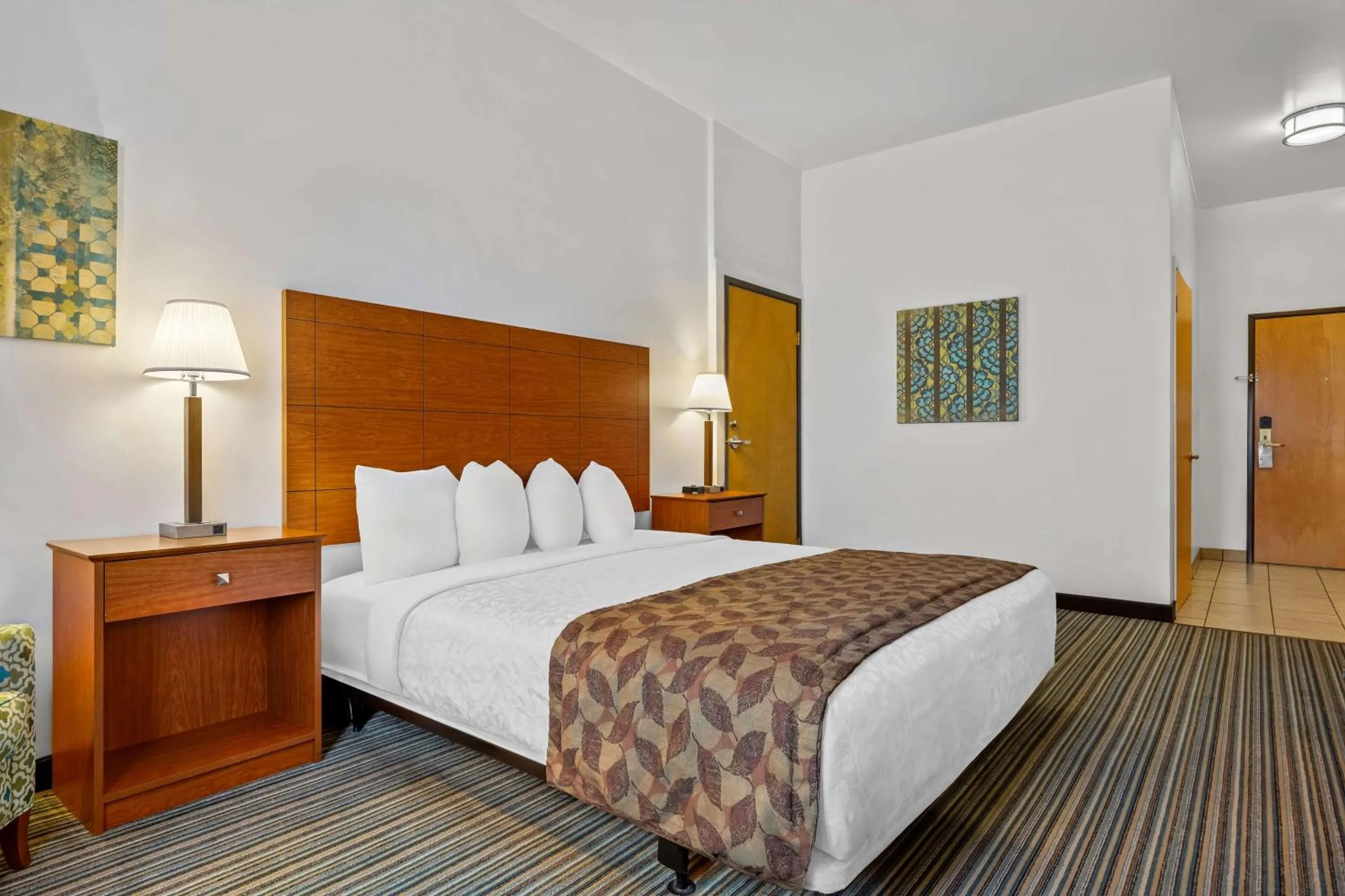 Bedroom, Bed in Best Western Liberty Inn