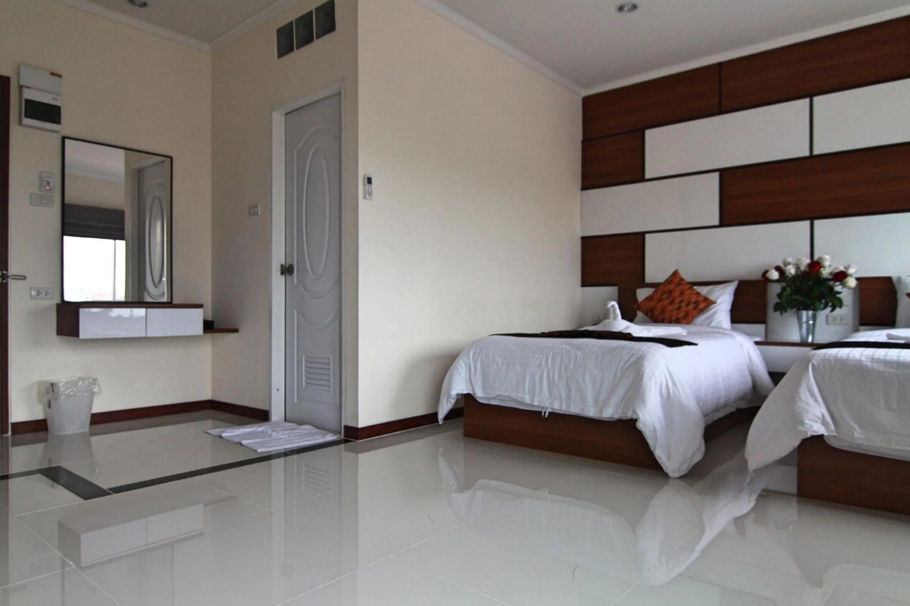 Bedroom, Bed in TTT Hotel