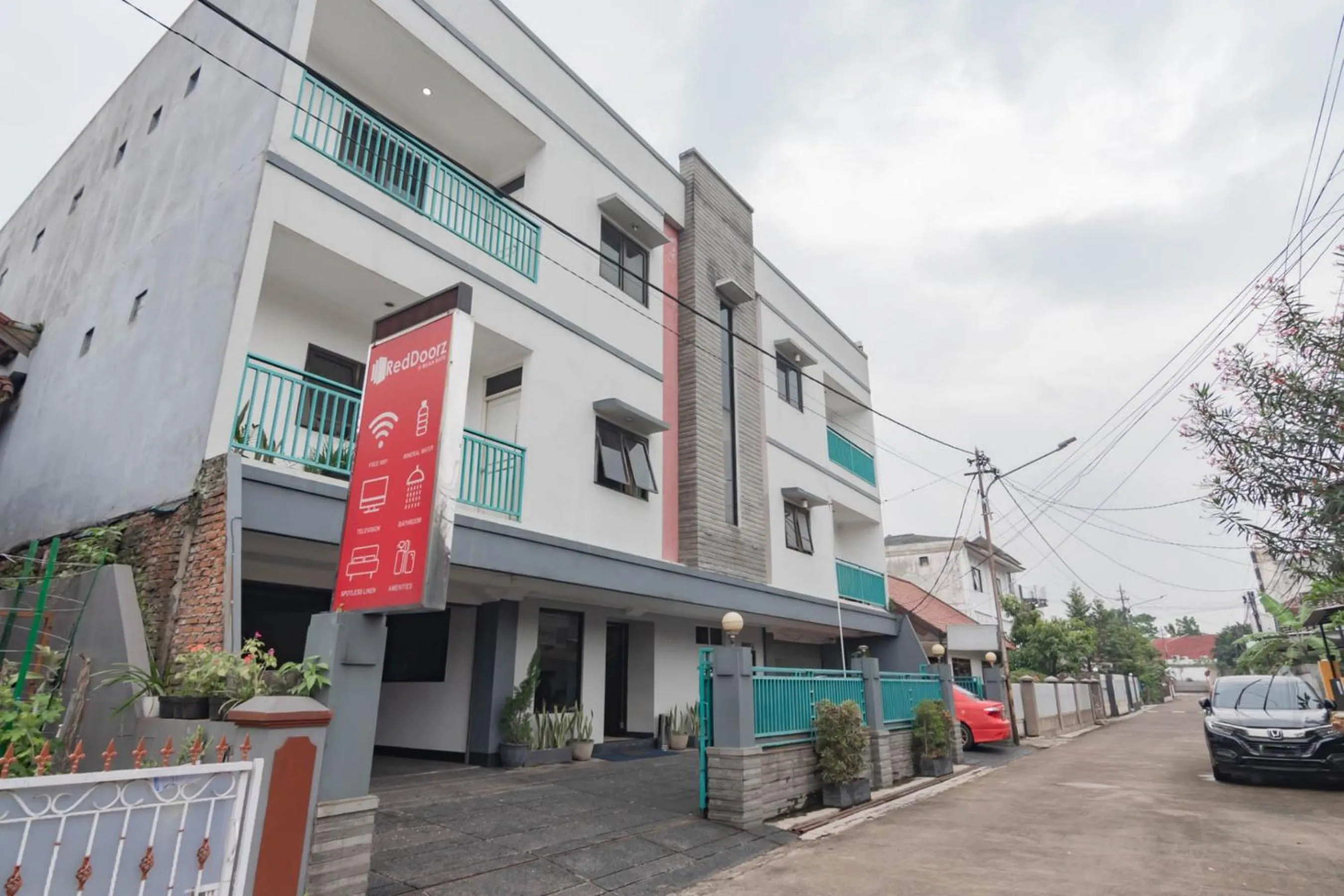 Property building in RedDoorz Plus at Buah Batu