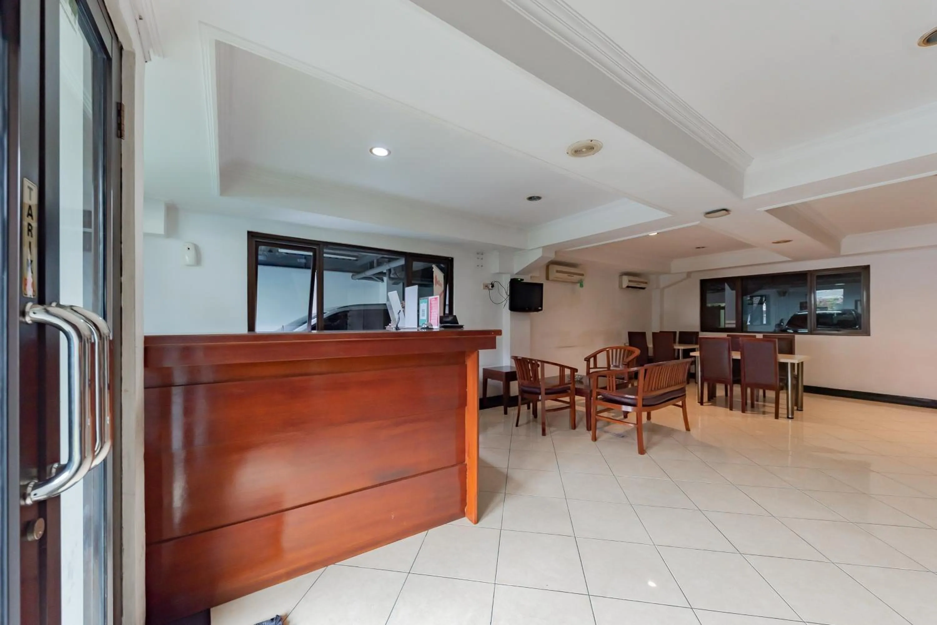 Lobby or reception in RedDoorz Plus at Buah Batu