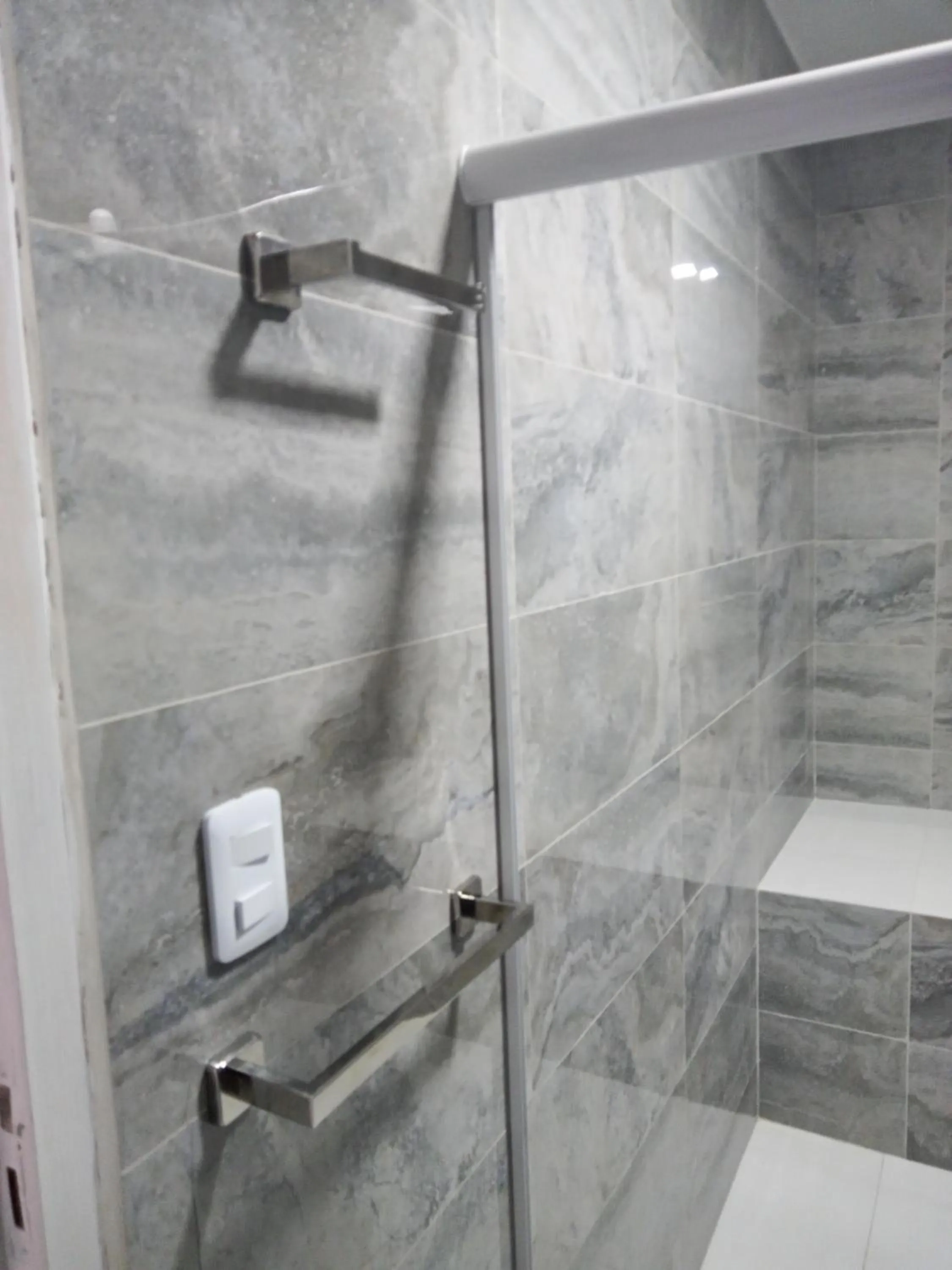 Bathroom in La Suite Praia Hotel