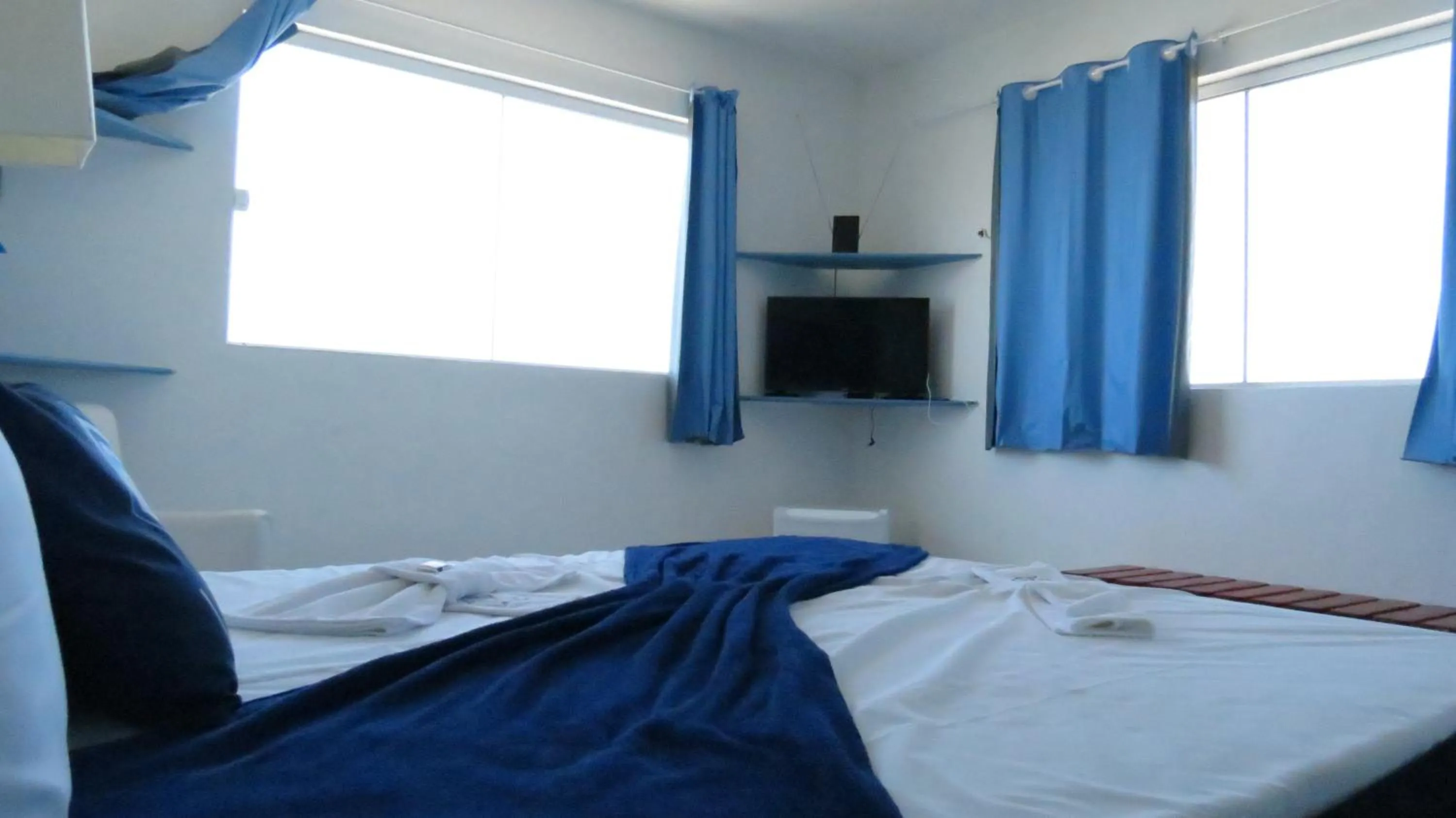 Photo of the whole room, Bed in La Suite Praia Hotel