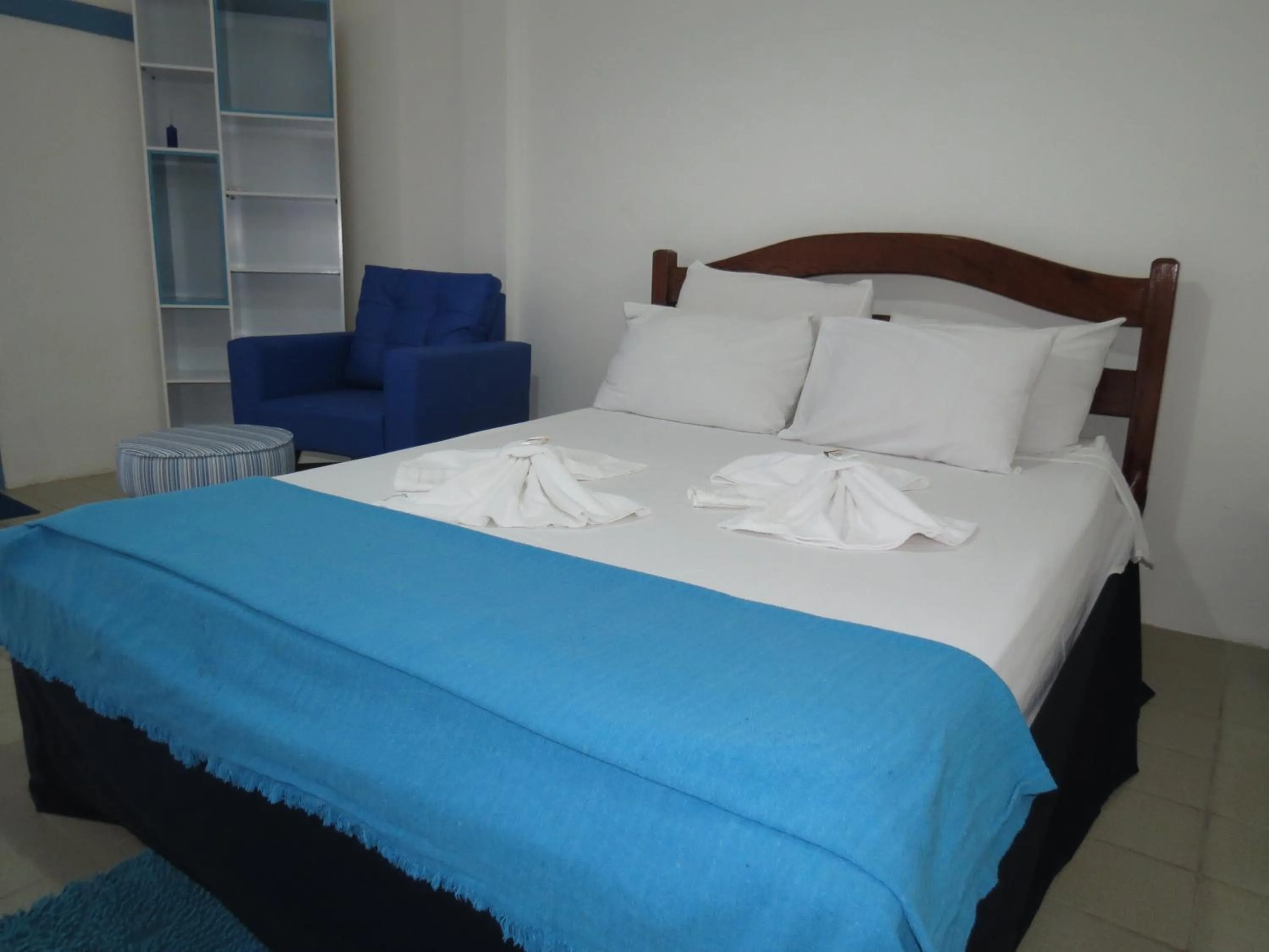 Photo of the whole room, Bed in La Suite Praia Hotel