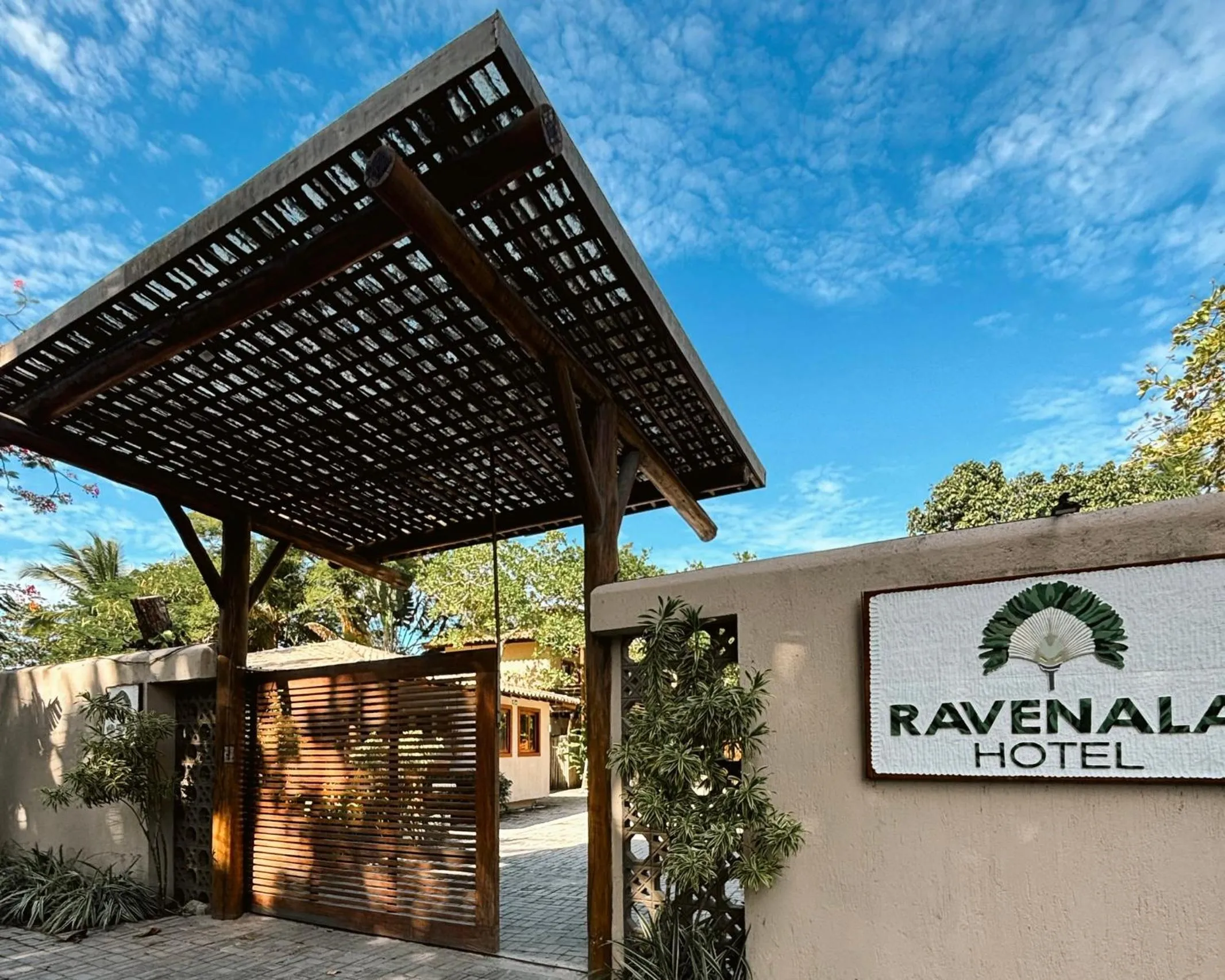 Ravenala Hotel