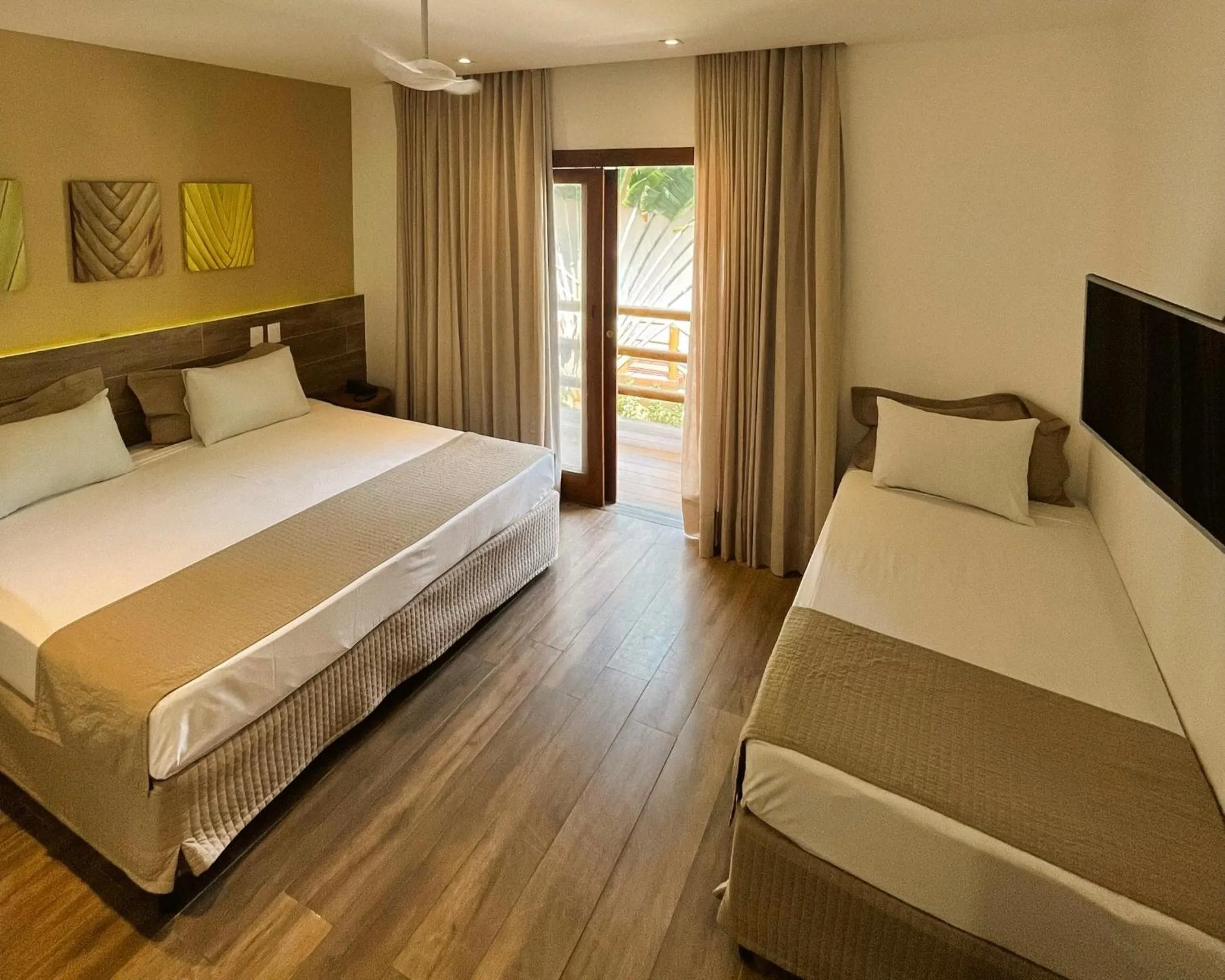 Bed in Ravenala Hotel