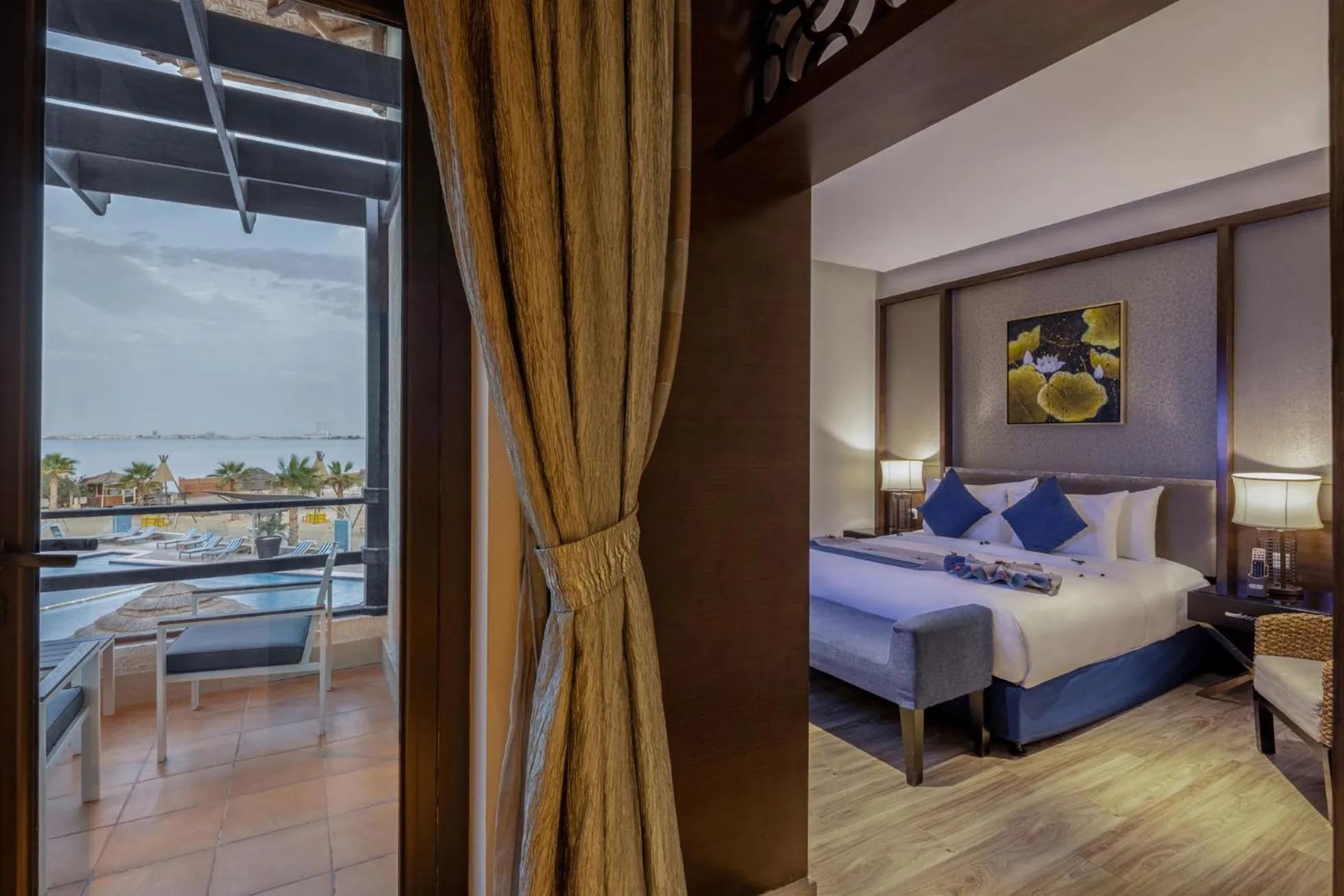 Balcony/Terrace, Bed in Braira Al Azizya Hotel & Resort