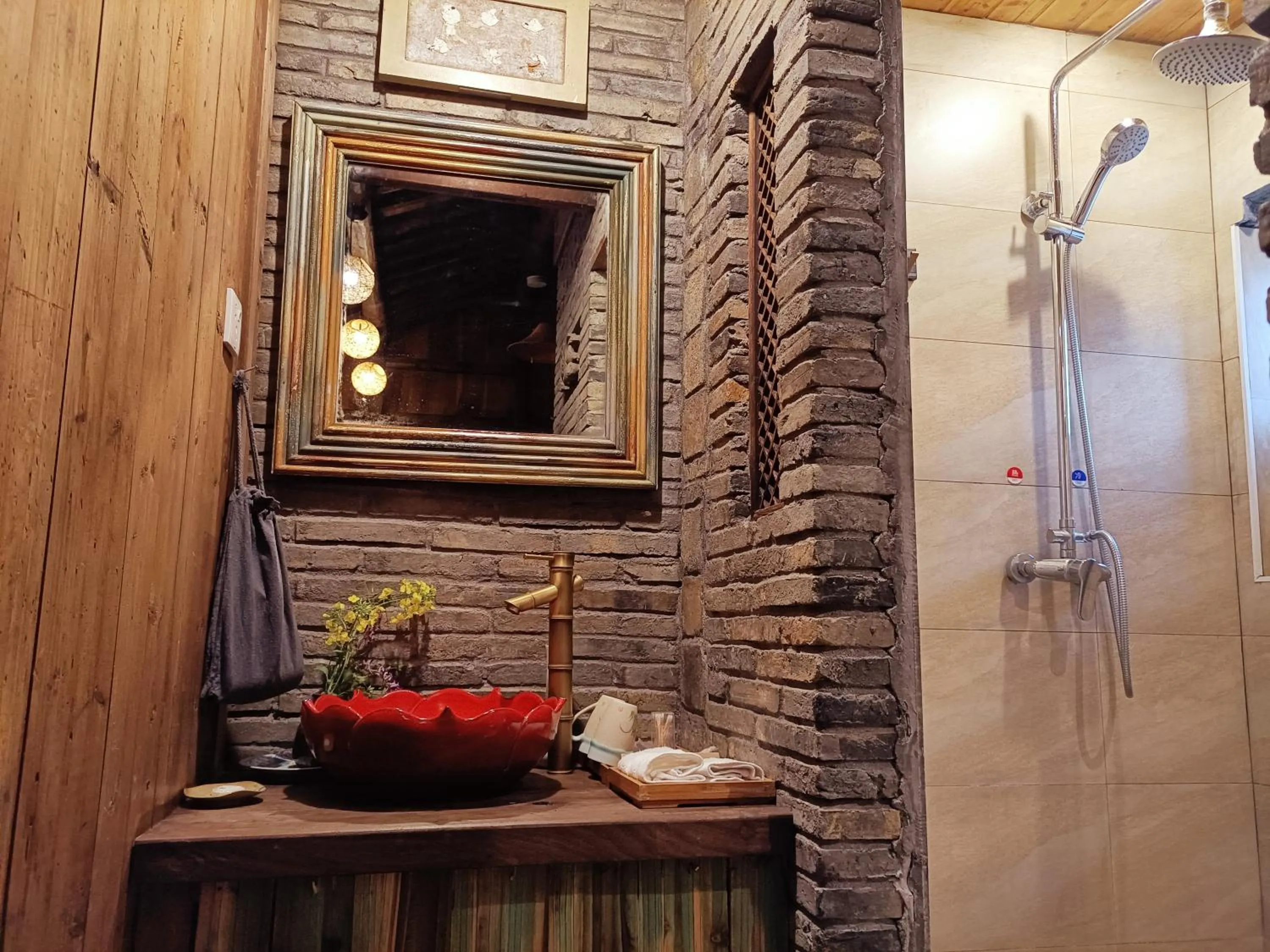 WuYuan QiYe YanXiang Guesthouse