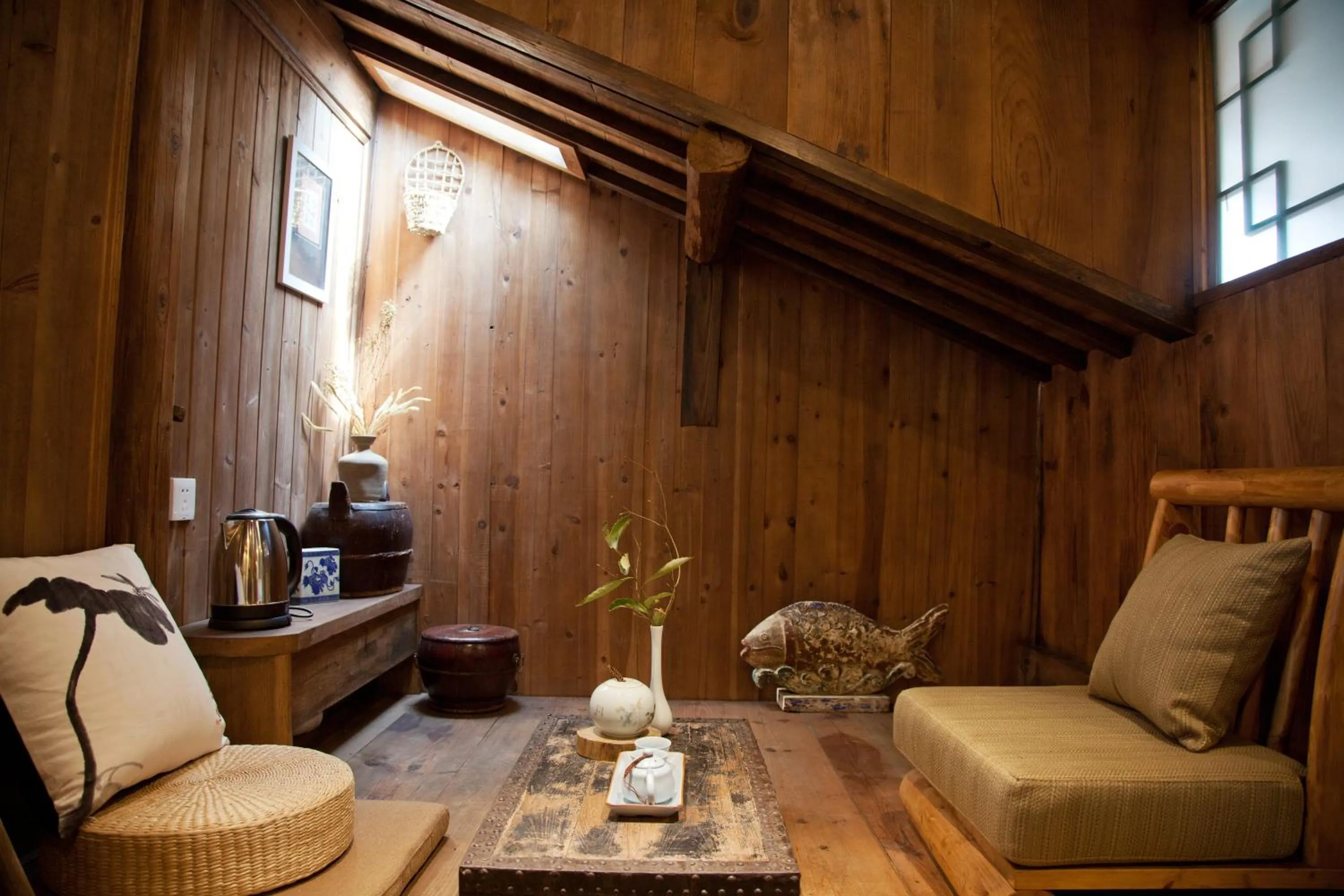 Coffee/tea facilities in WuYuan QiYe YanXiang Guesthouse