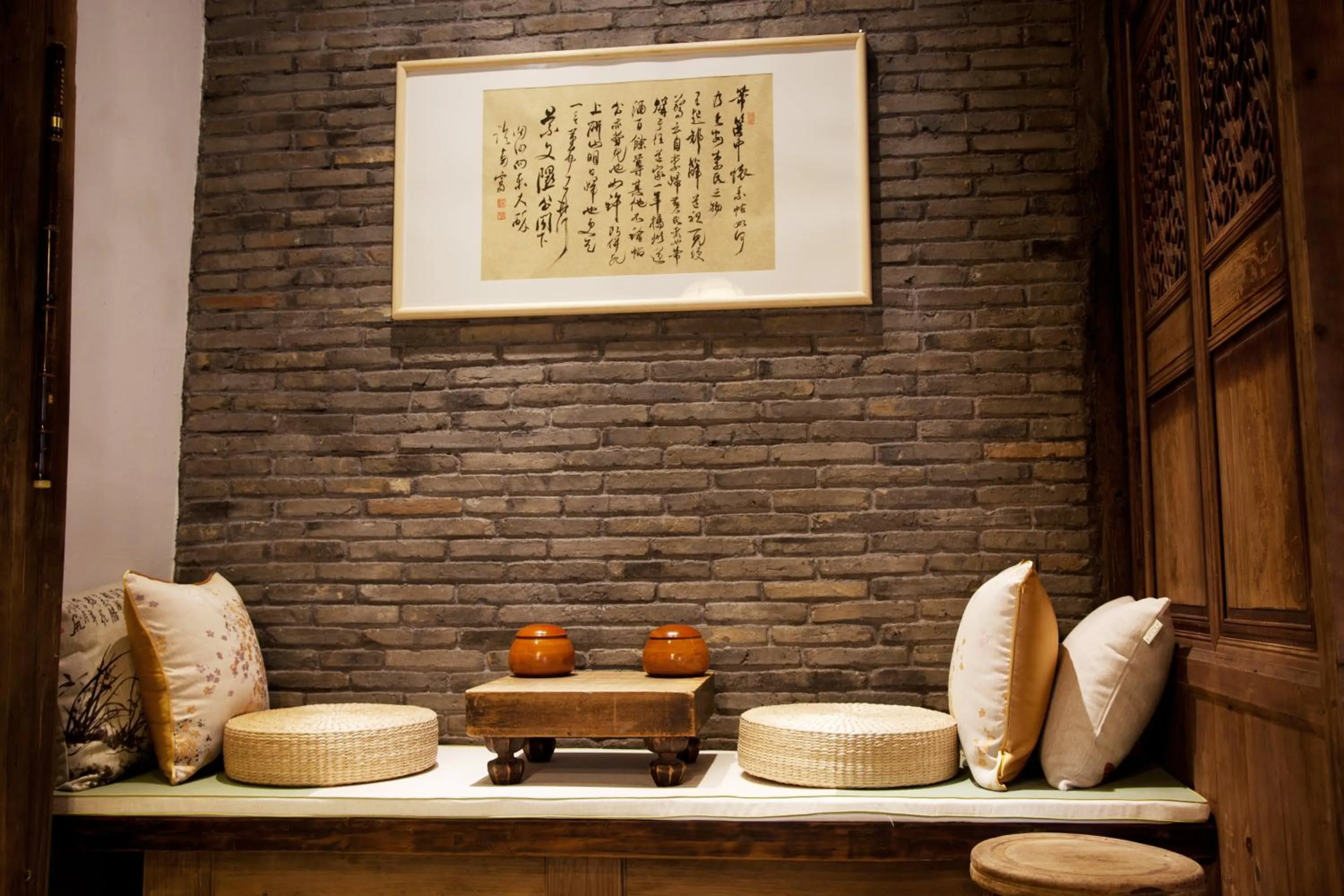 Area and facilities in WuYuan QiYe YanXiang Guesthouse