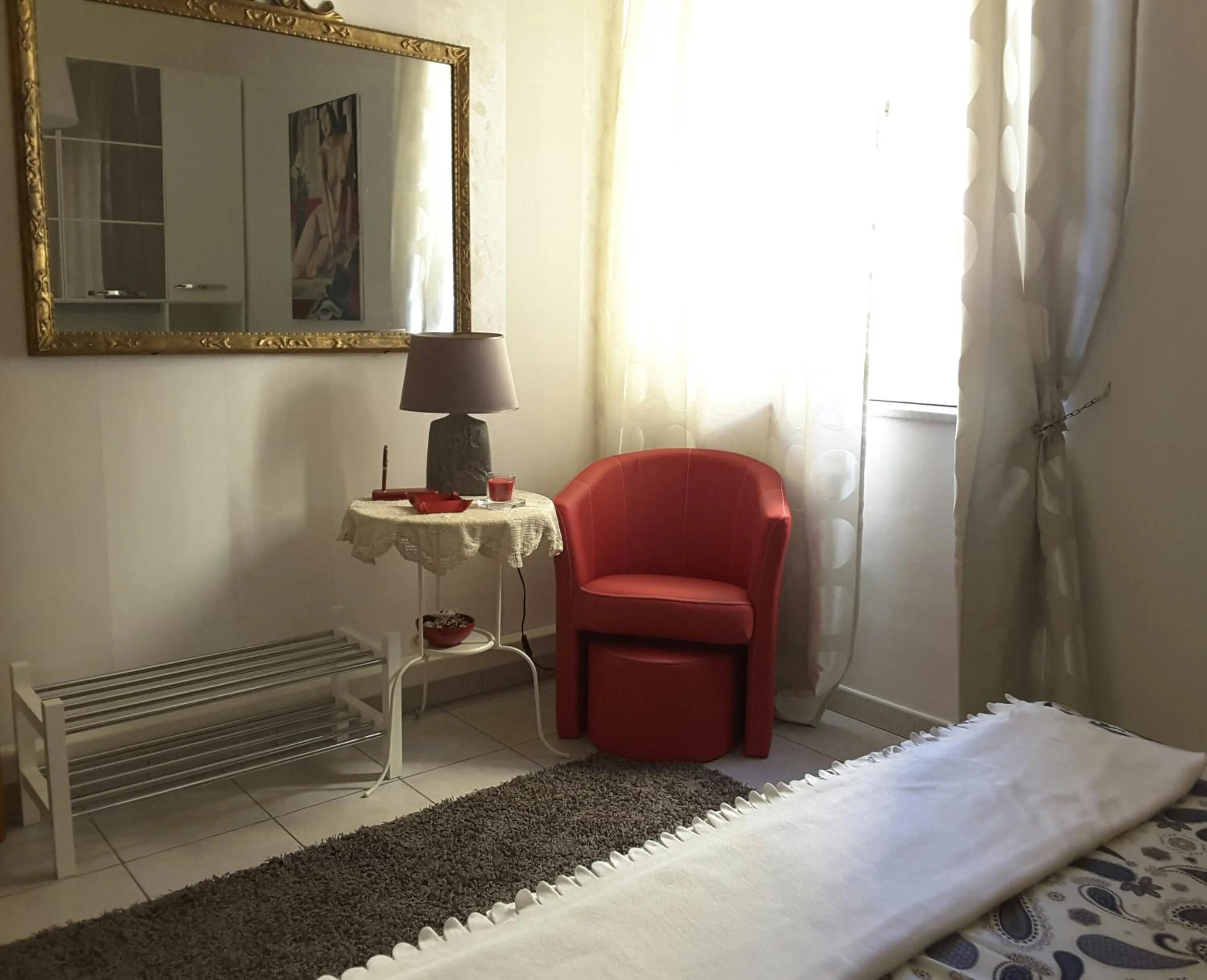 Photo of the whole room in Casa dell'Artista 1