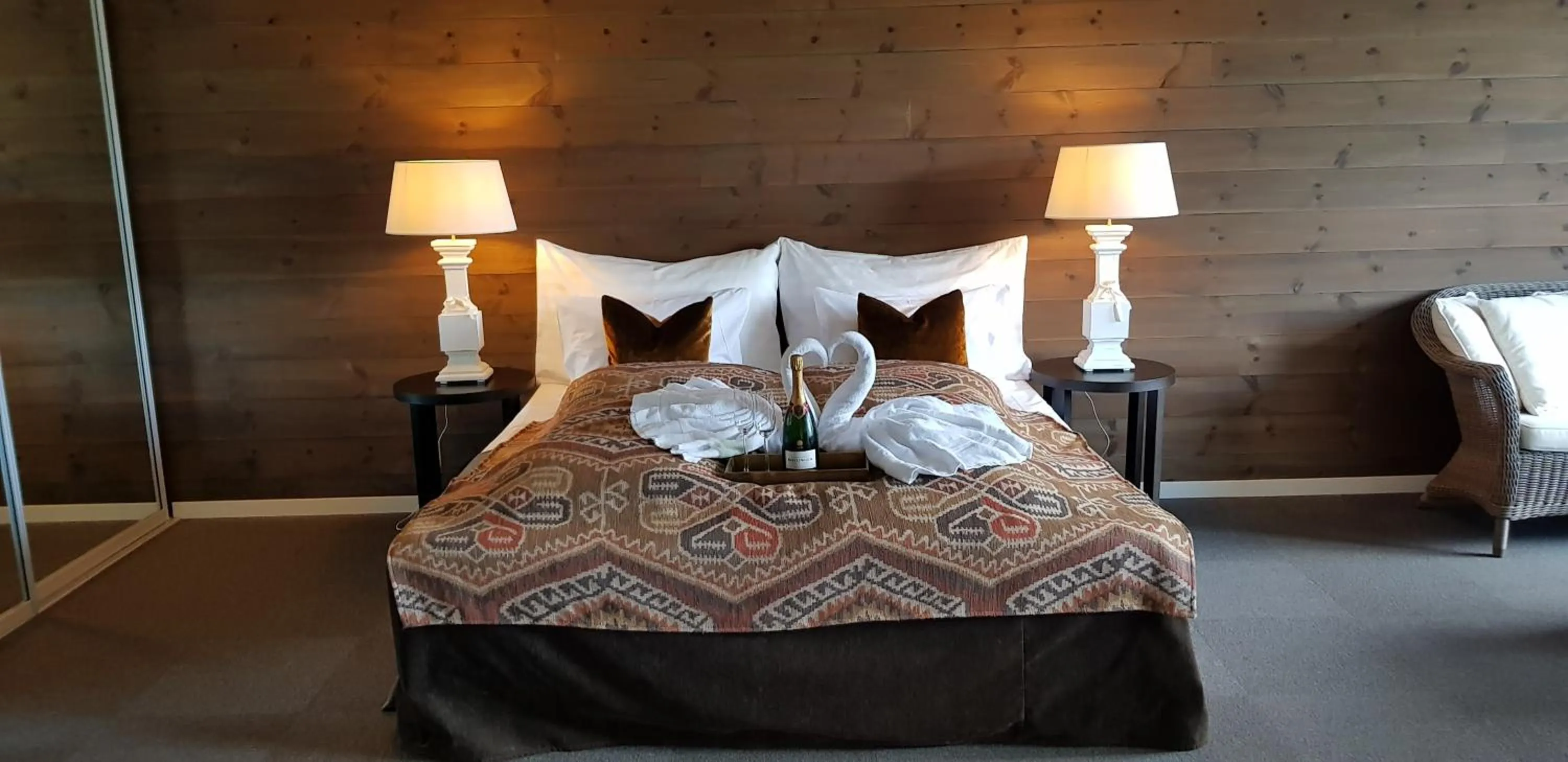 Photo of the whole room, Bed in Blåtind Boutique Hotel