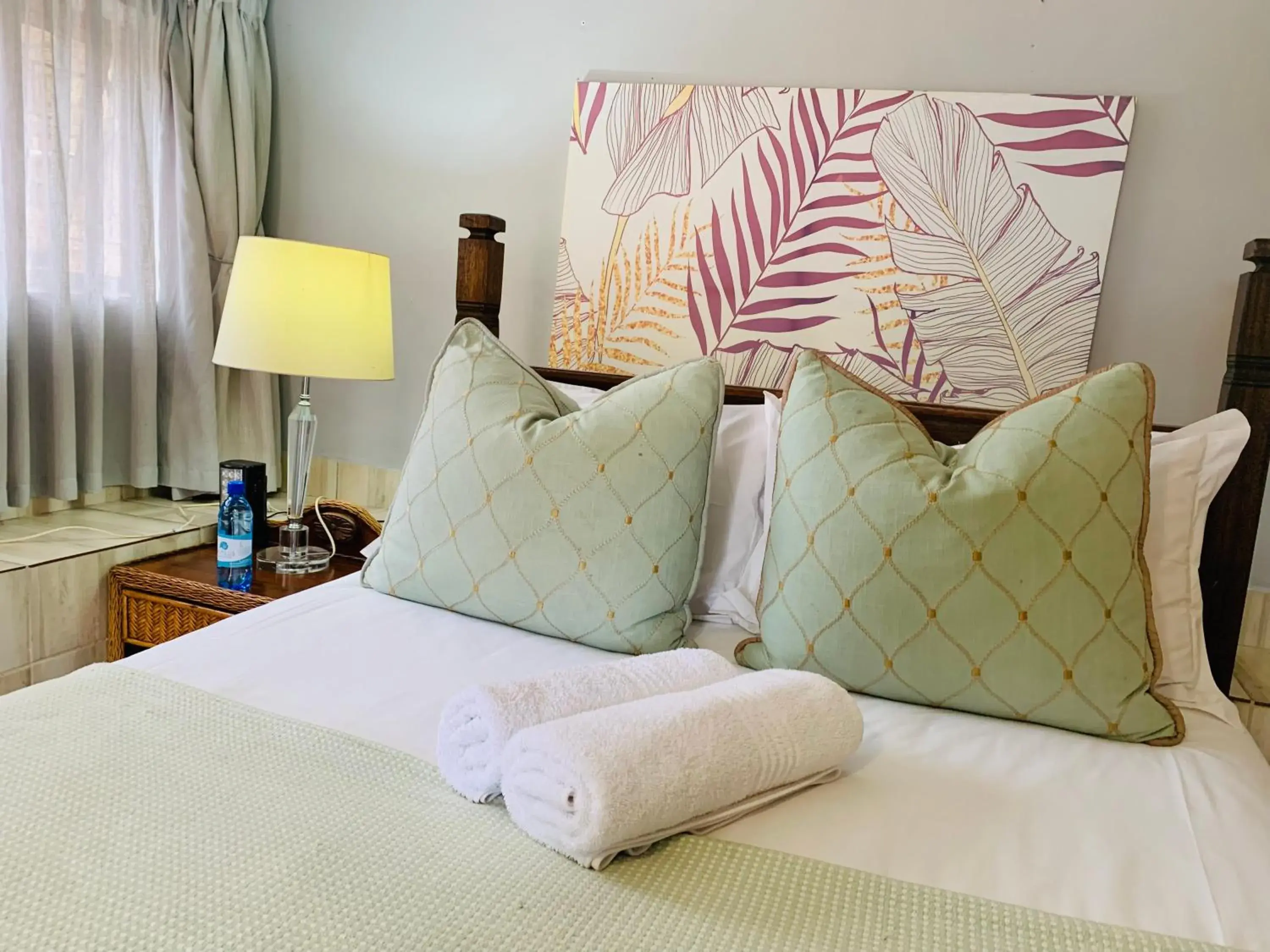 Deluxe Double Room with Shower in Nautilus Guesthouse Deluxe Double Room with Shower in Nautilus Guesthouse