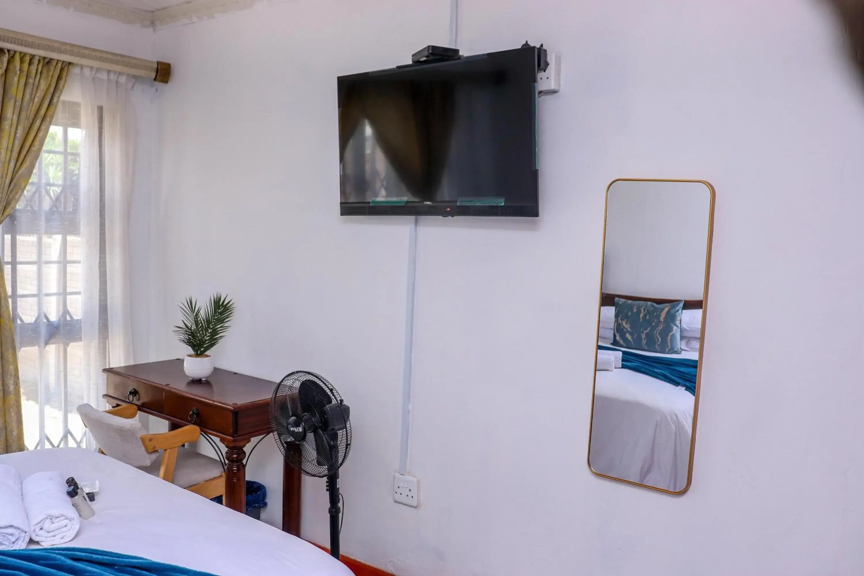 Comfort Queen Room - single occupancy in Nautilus Guesthouse Comfort Queen Room - single occupancy in Nautilus Guesthouse