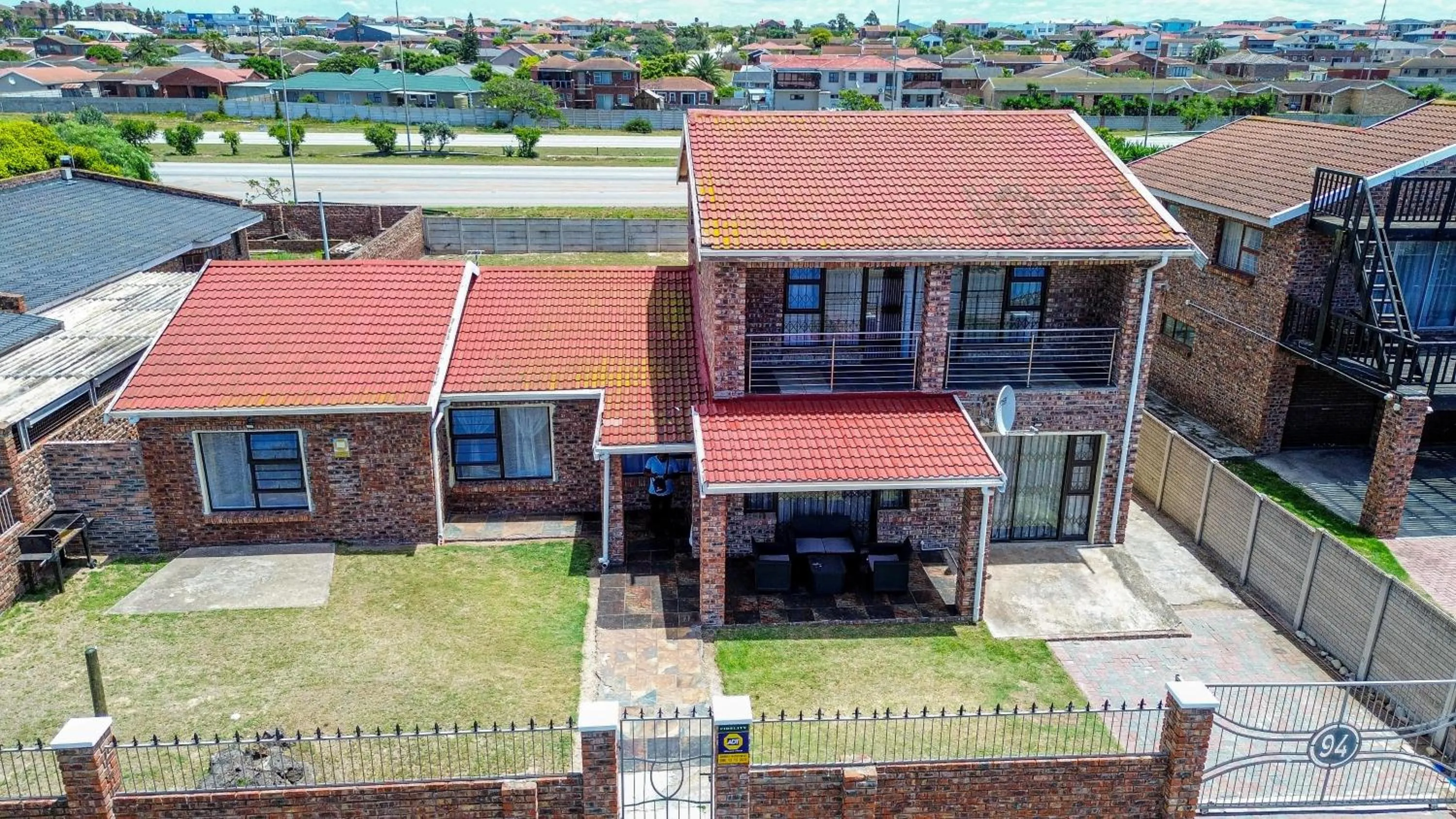Property building in Nautilus Guesthouse