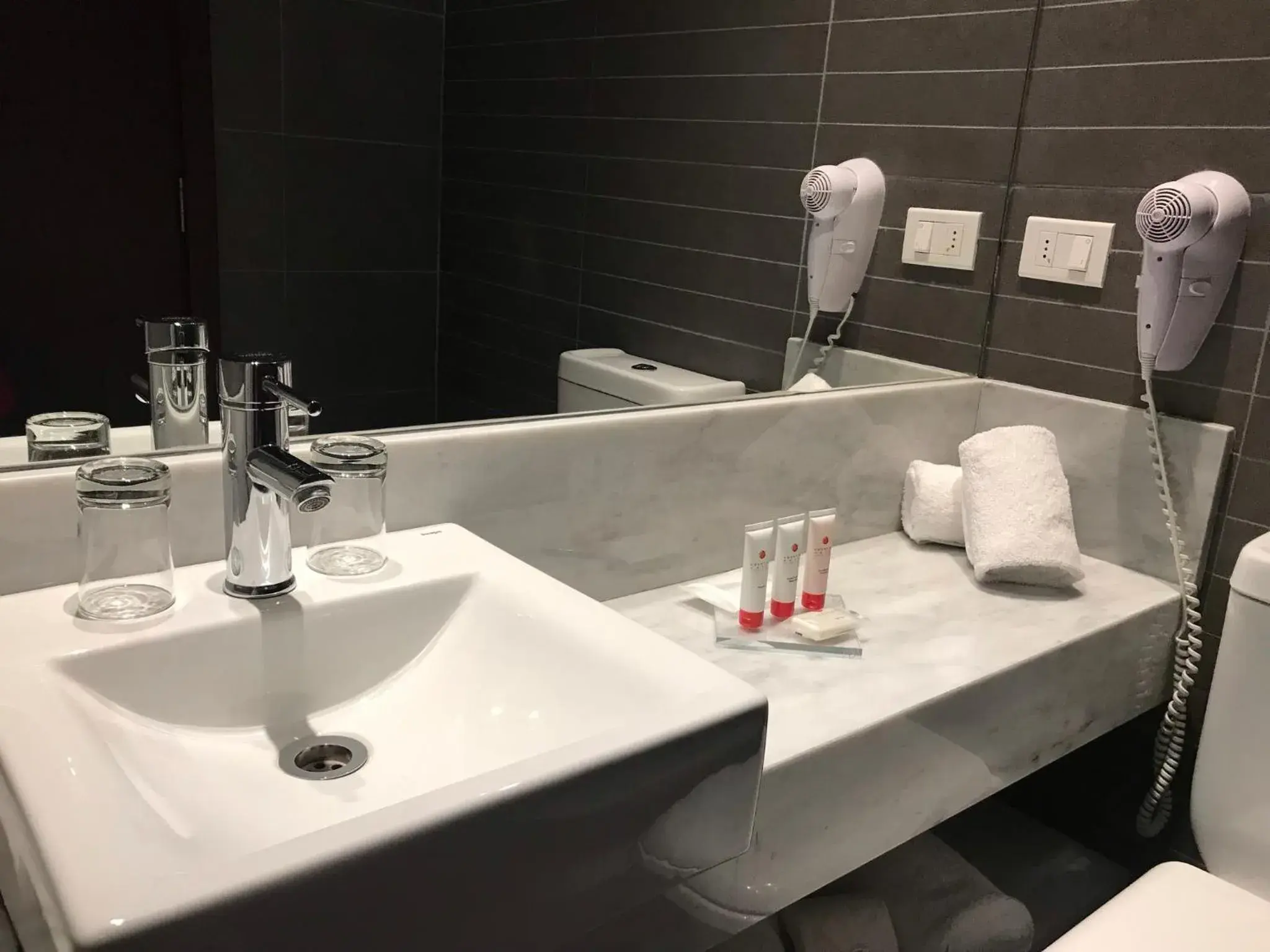 Superior Double or Twin Room in Frontier Hotel Rivera Superior Double or Twin Room in Frontier Hotel Rivera