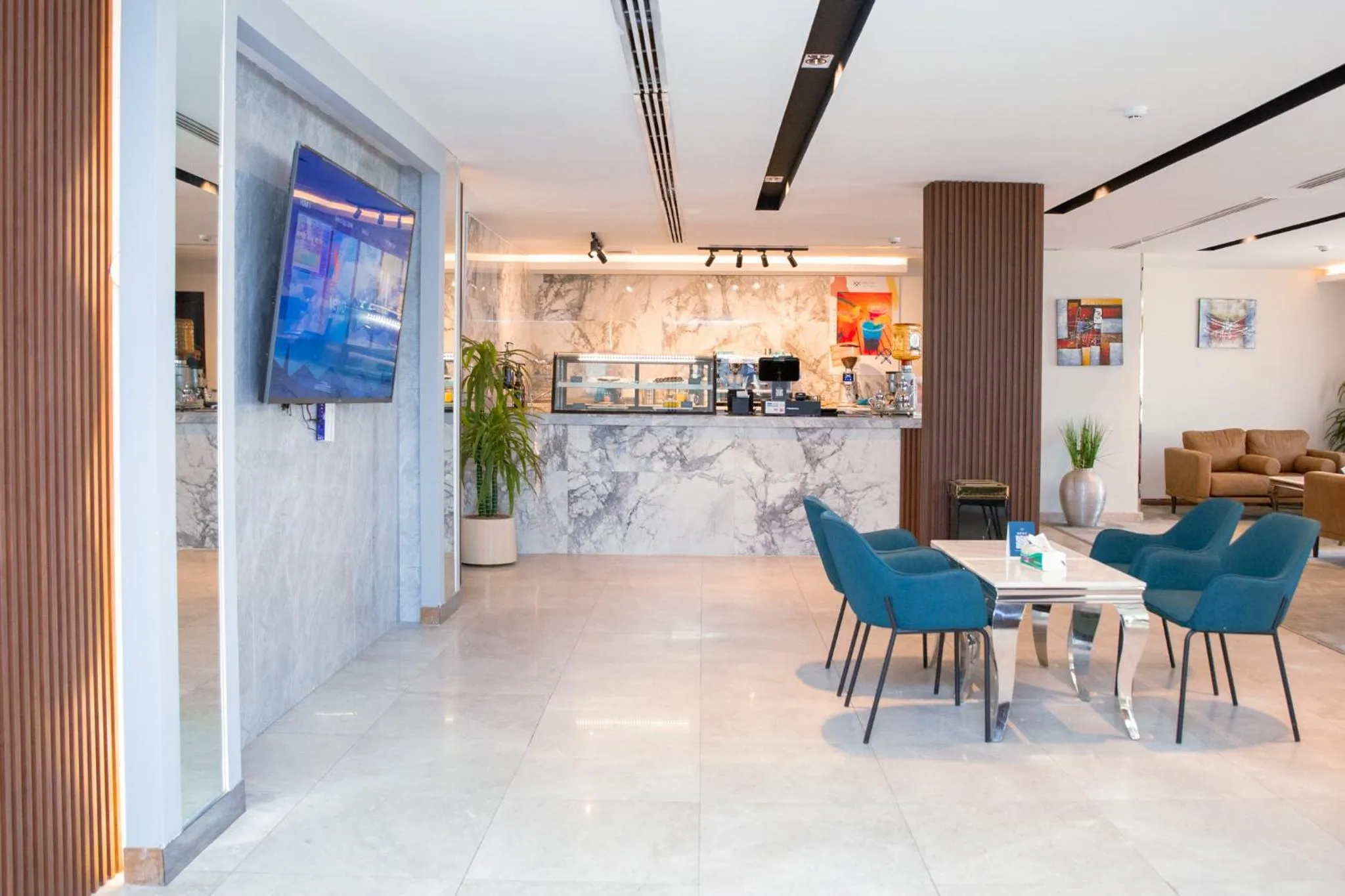 Triple Tree Serviced Units