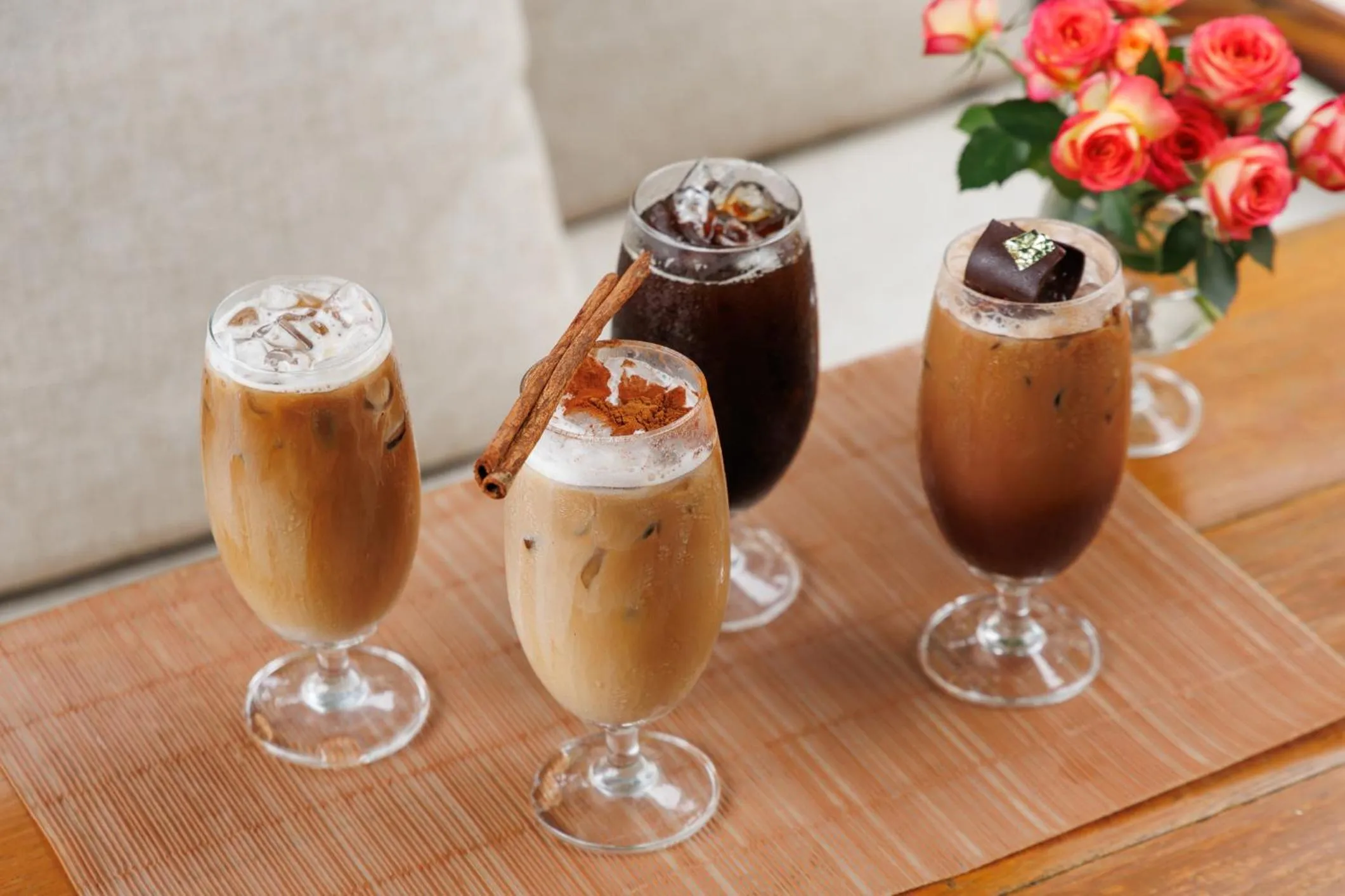 Restaurant/places to eat in Le Charcoa Hotel