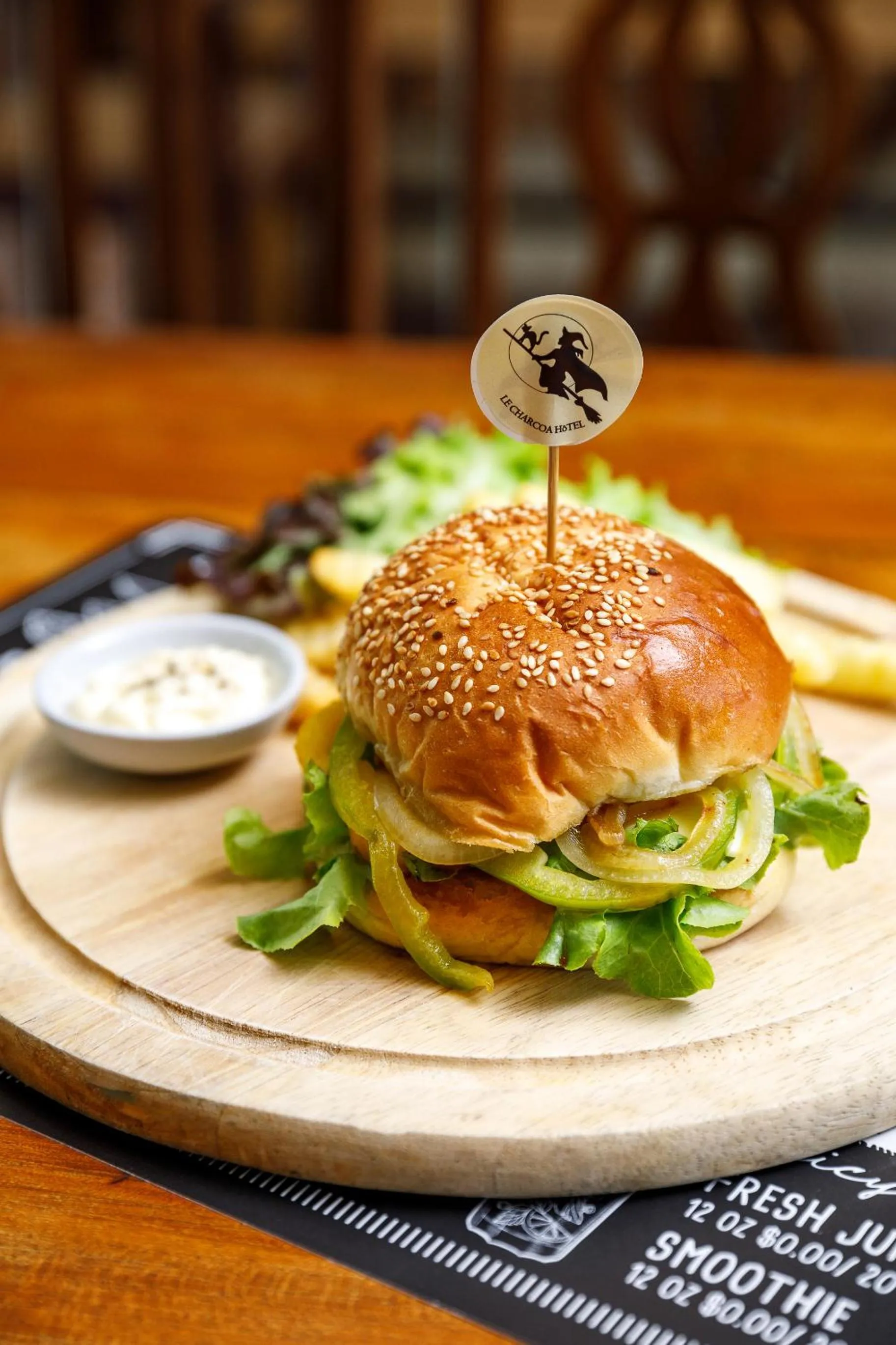 Food and drinks in Le Charcoa Hotel