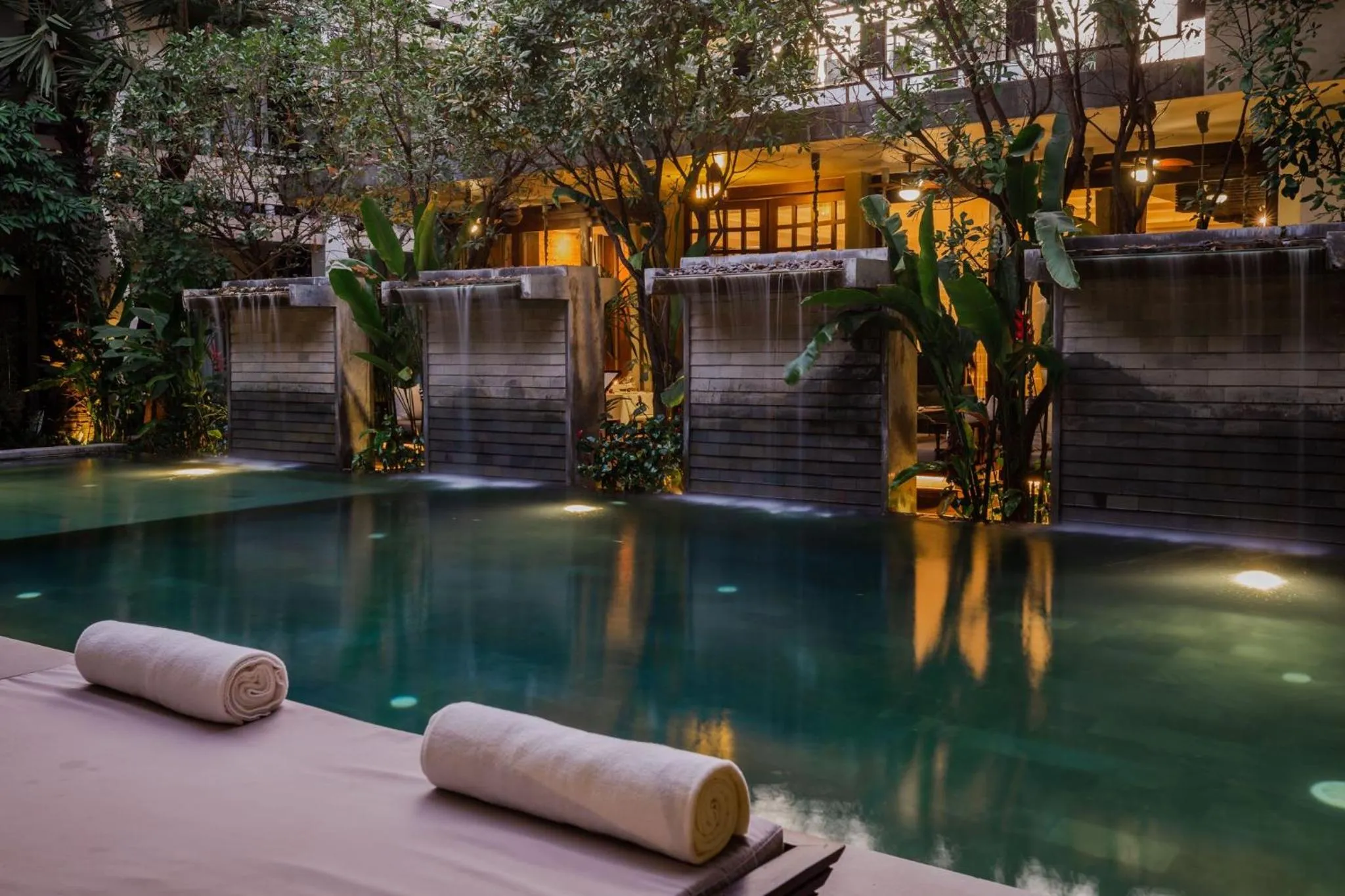 Pool view in Jaya House River Park Hotel