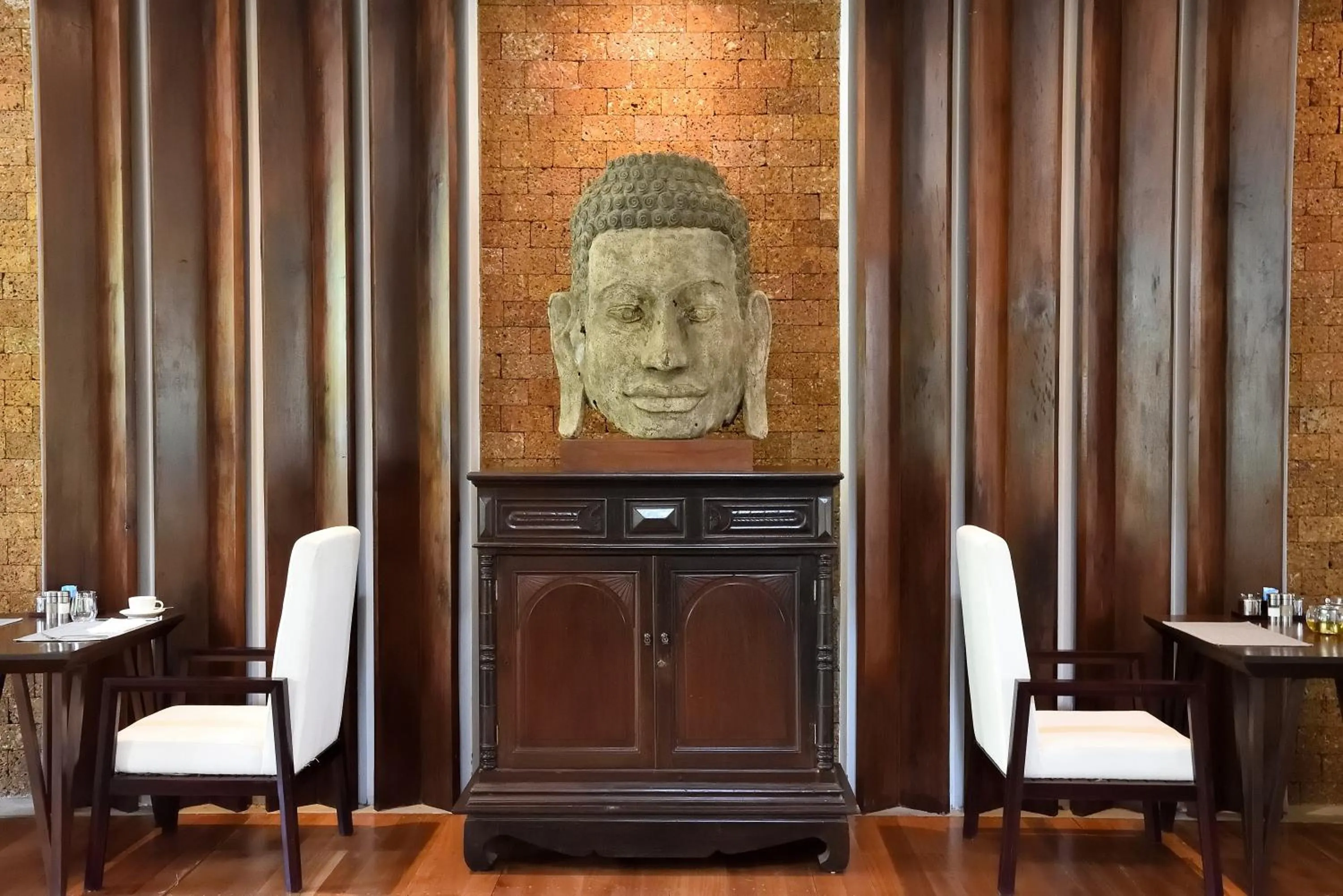 Decorative detail in Jaya House River Park Hotel