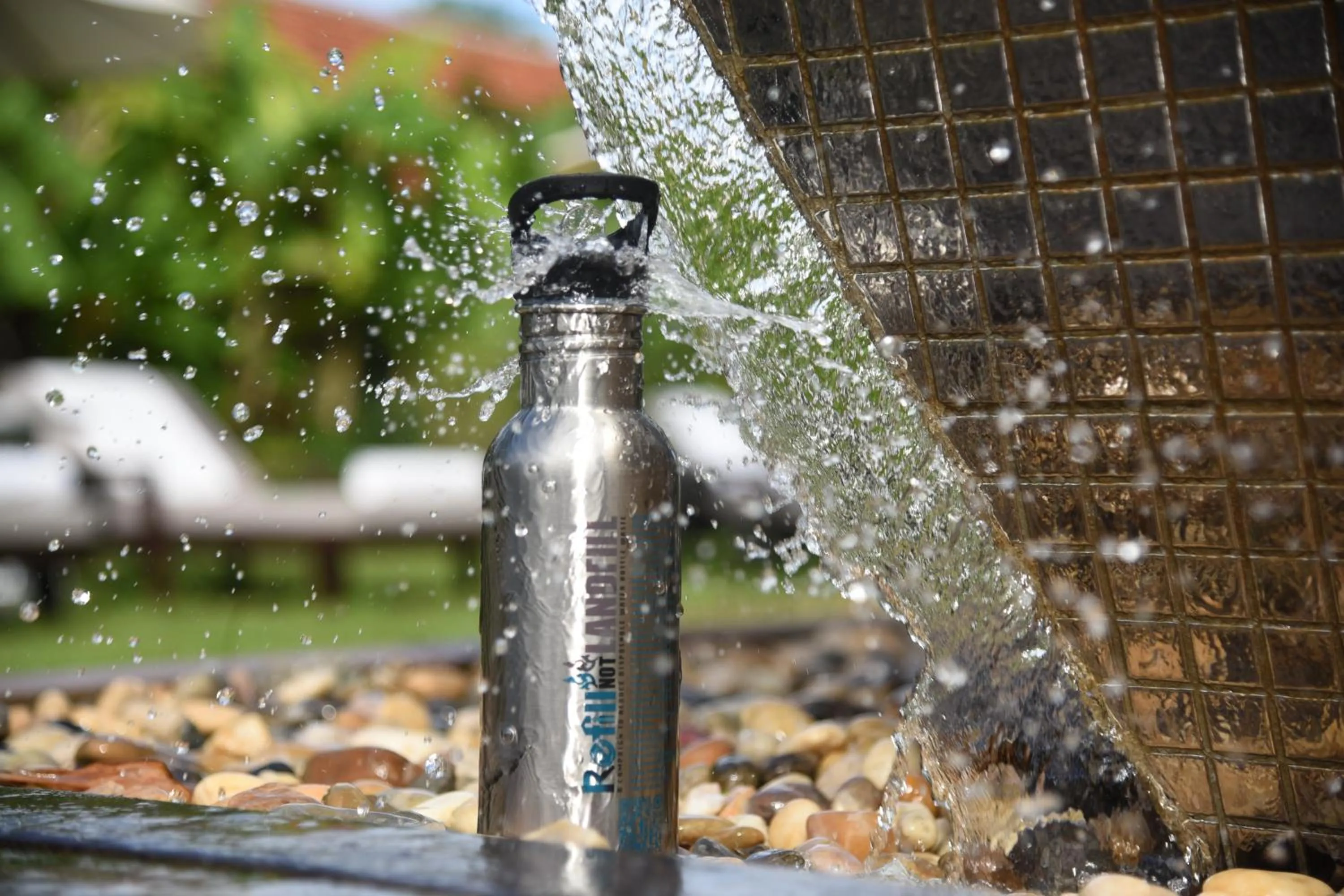 Swimming pool in Jaya House River Park Hotel