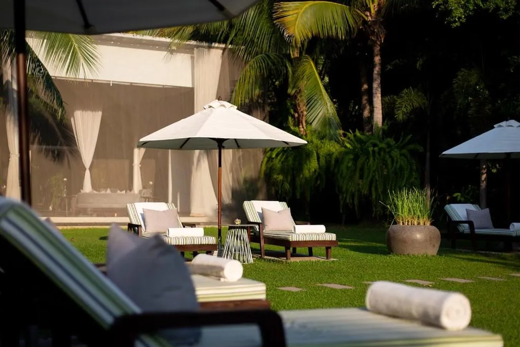 Swimming pool in Jaya House River Park Hotel