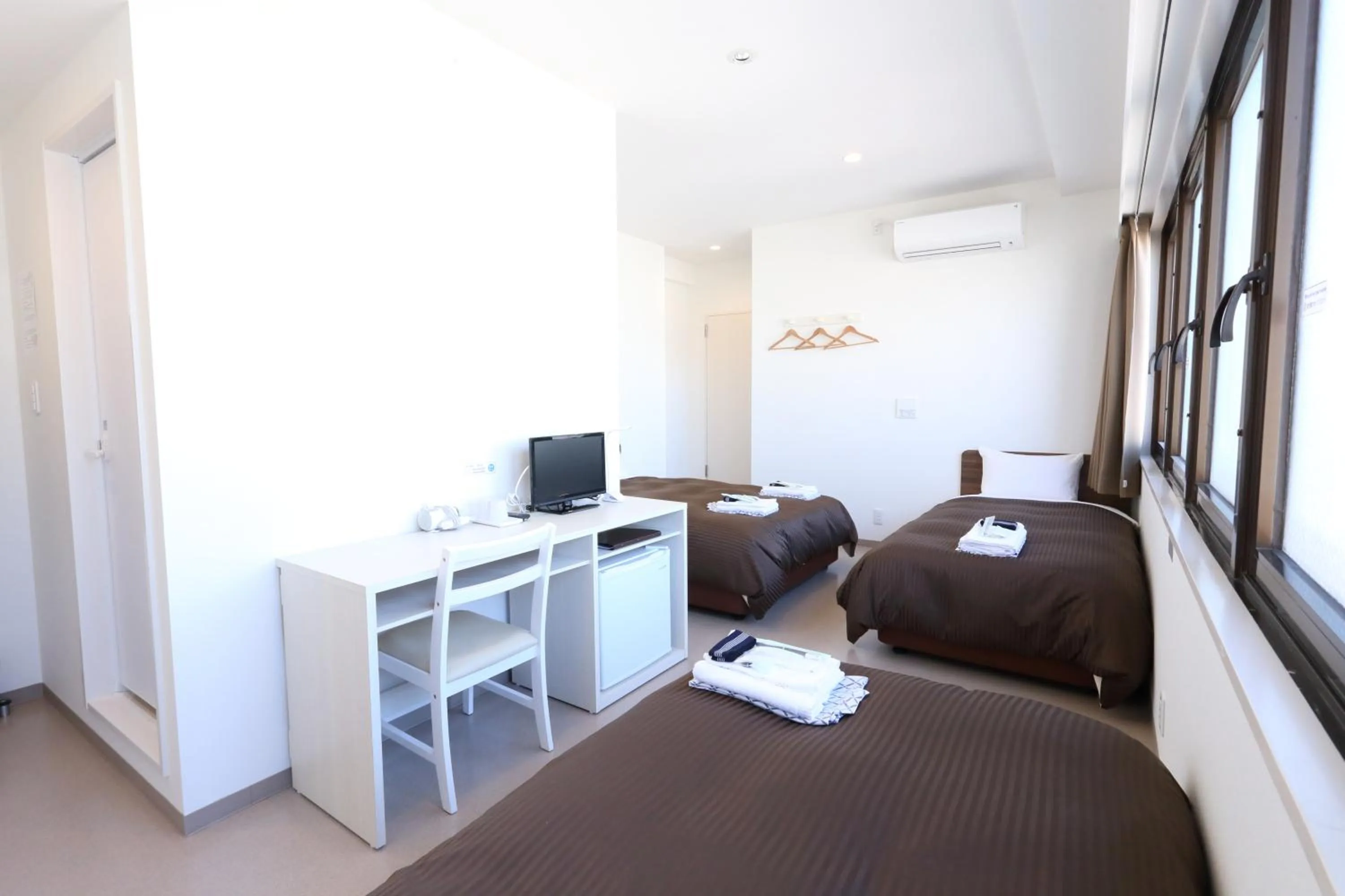 Photo of the whole room, Bed in Oak Hotel Edo