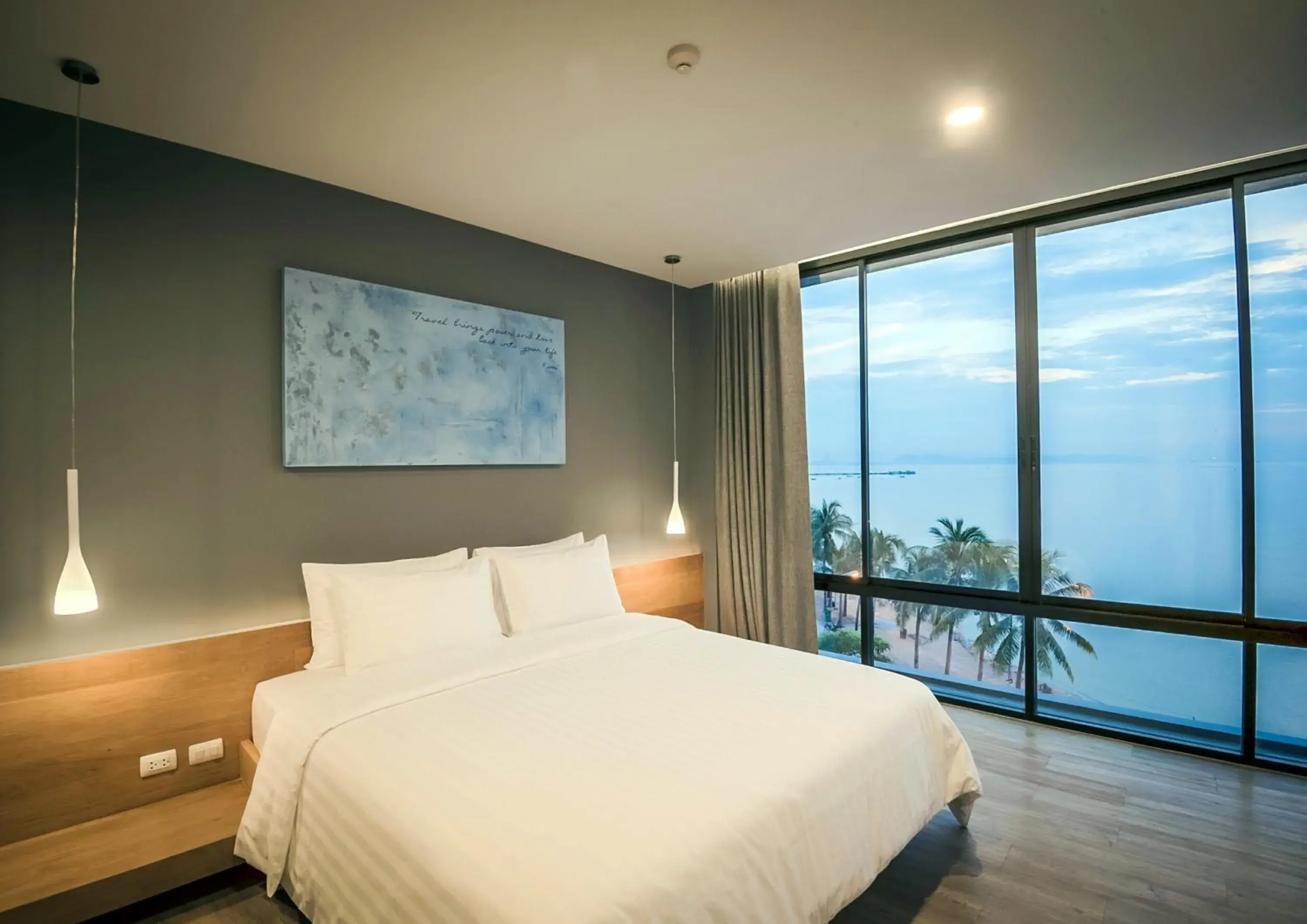 Double Room with Sea View in Kalm Bangsaen Hotel Double Room with Sea View in Kalm Bangsaen Hotel