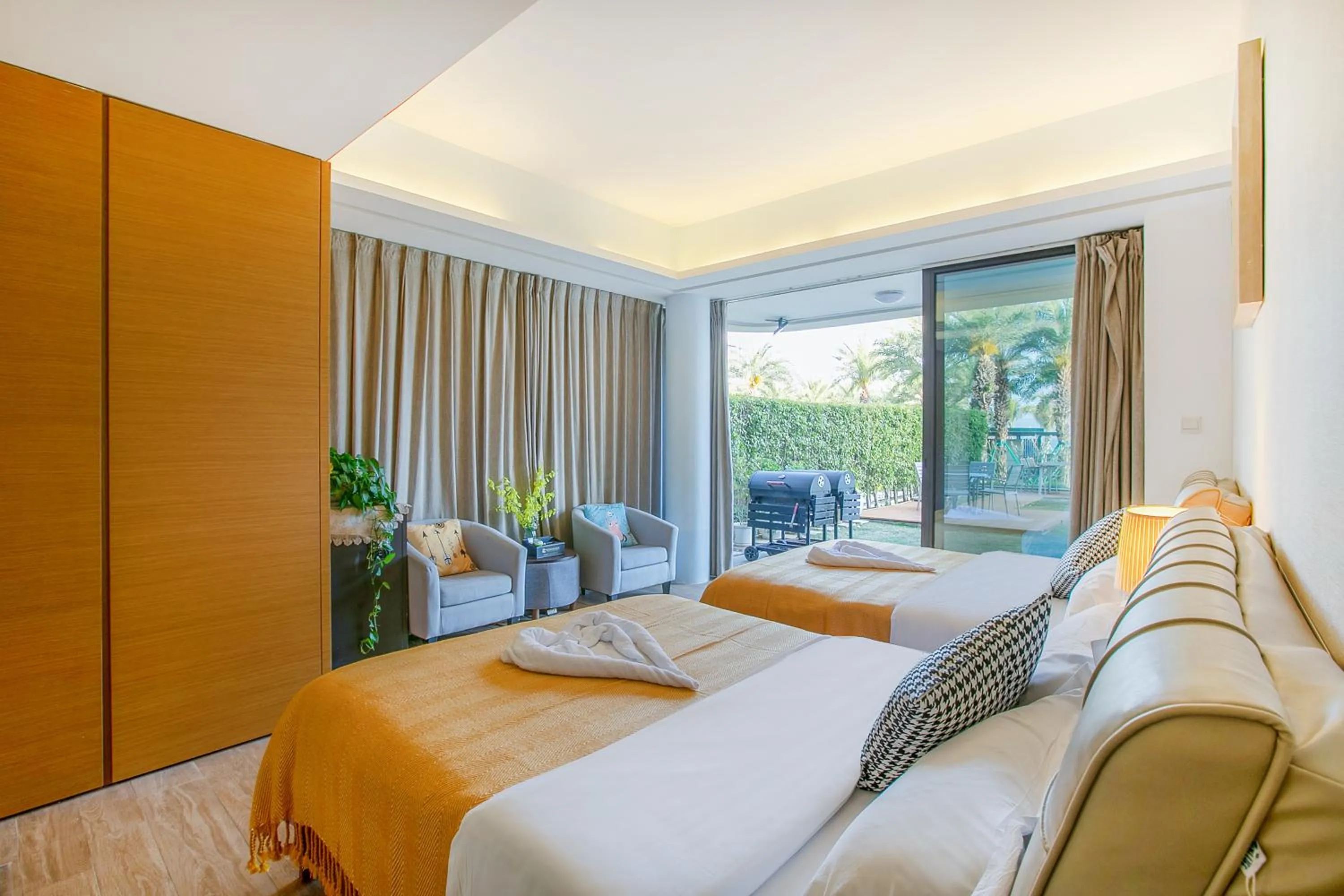 Bed in HuiZhou HuaYangNian Seaview Guesthouse