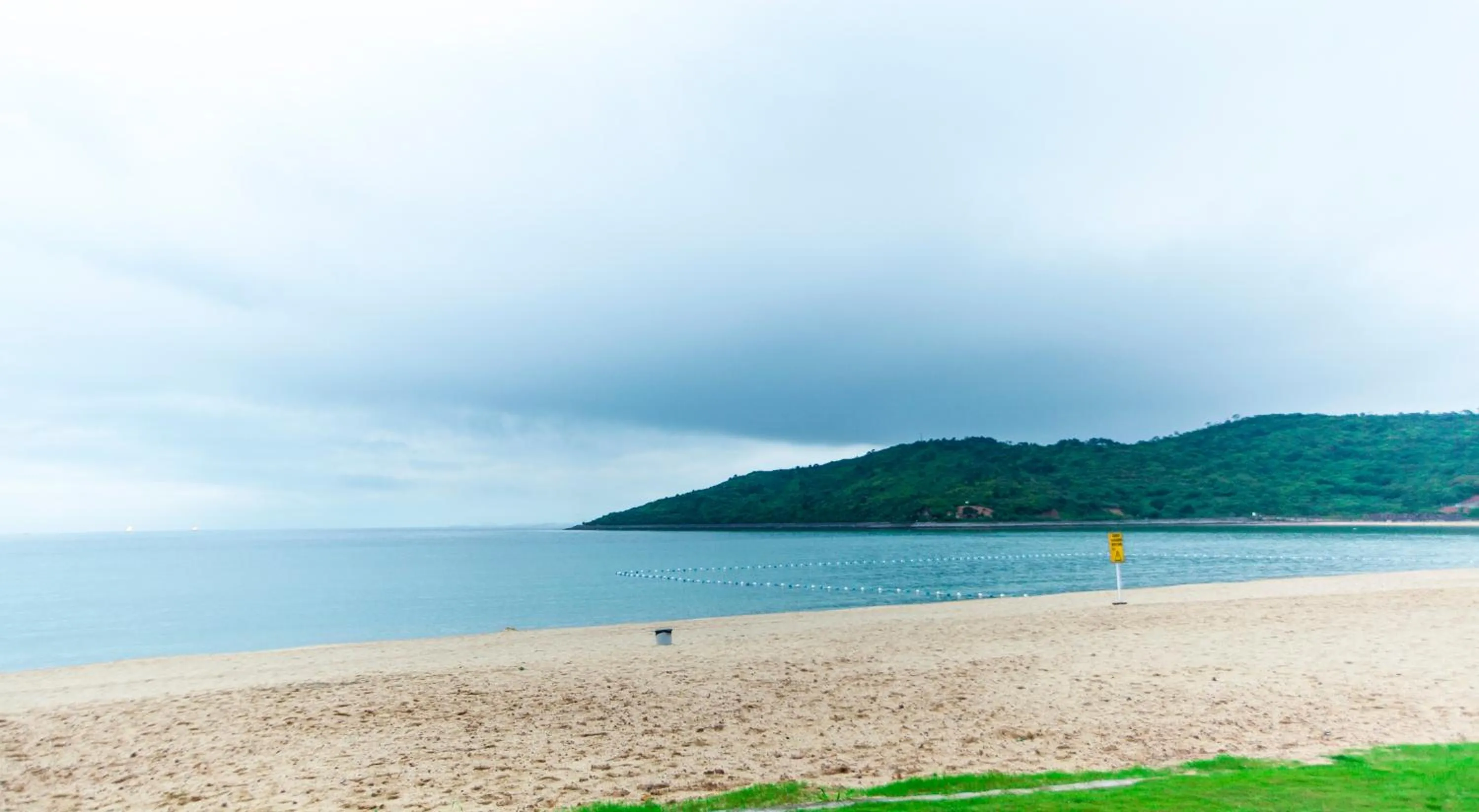 Property building in HuiZhou HuaYangNian Seaview Guesthouse